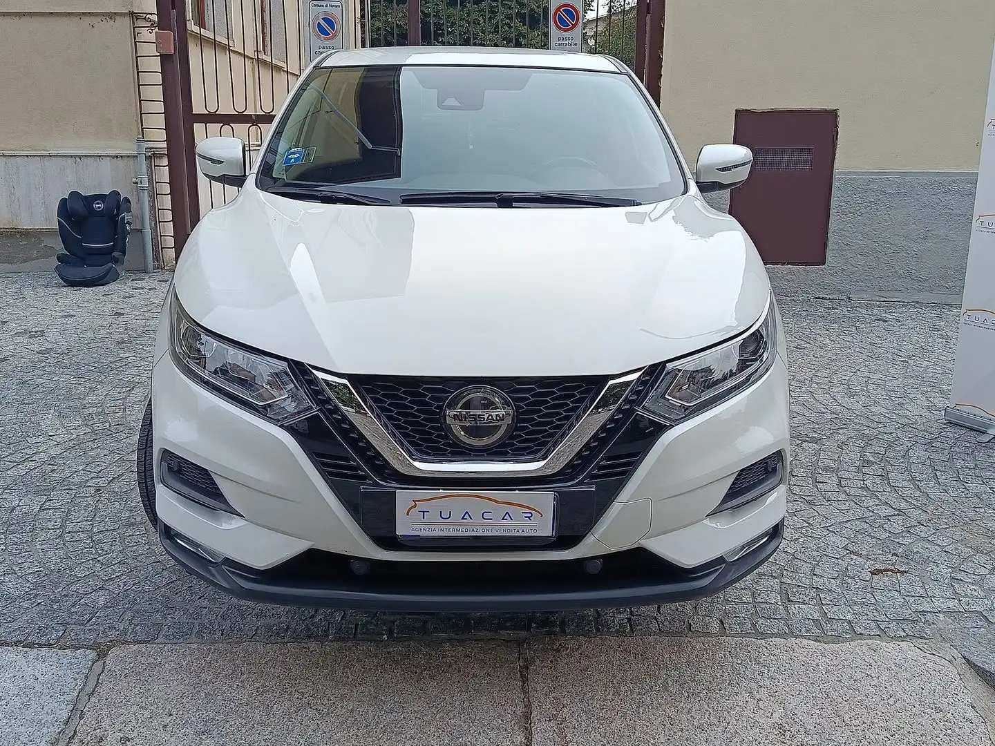 Nissan Qashqai Business 1.3 DIG-T Blanc - 2