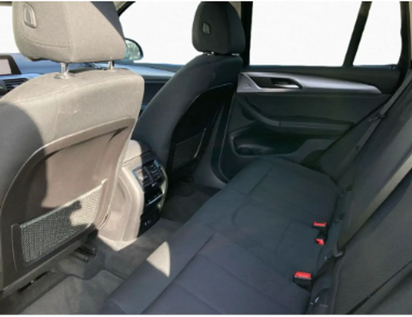 BMW X3 xDrive 30e Negro - 2