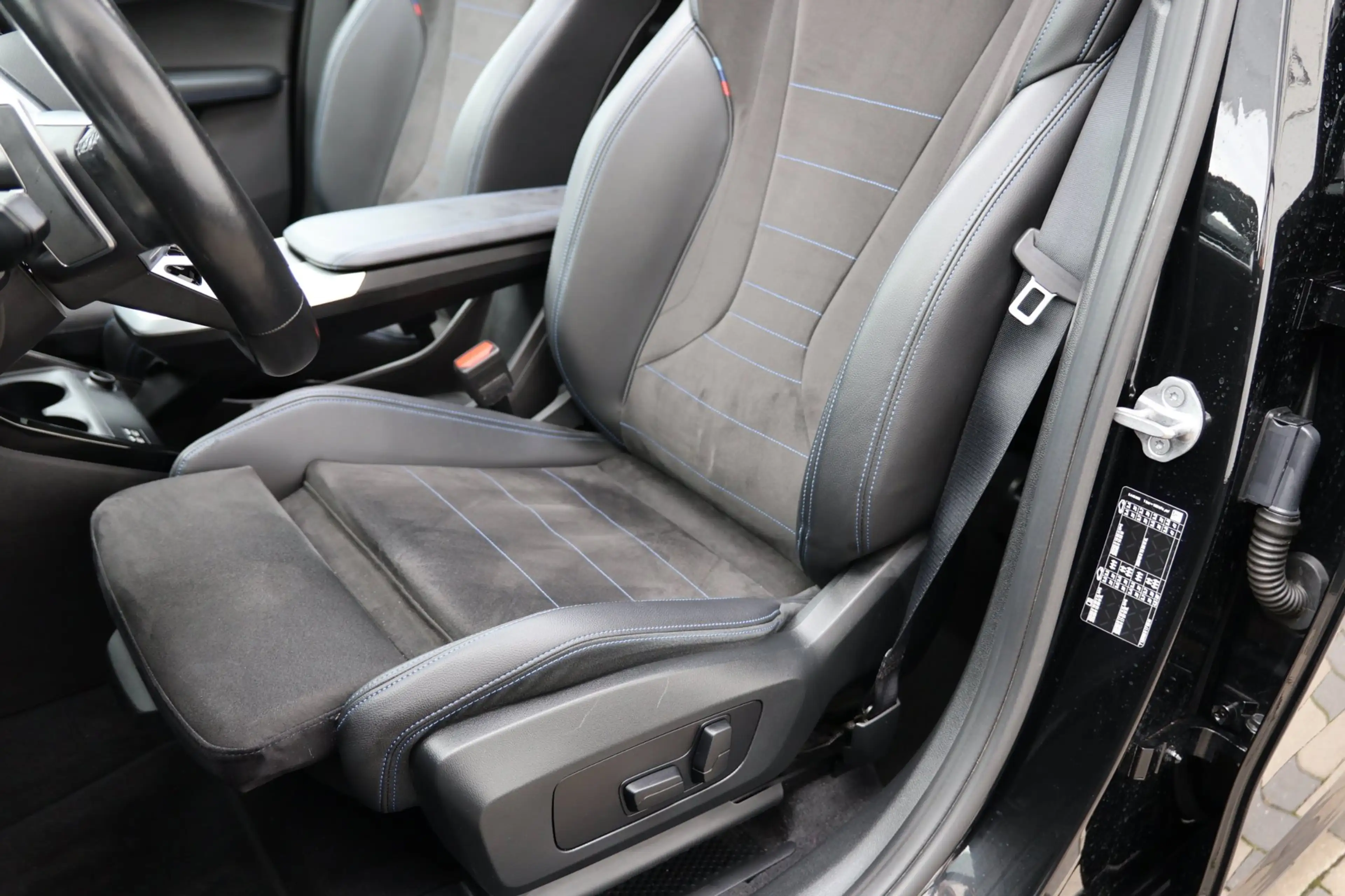 BMW 220 2-serie Active Tourer 220i M-Sport Pano Carplay Tr — photo 8