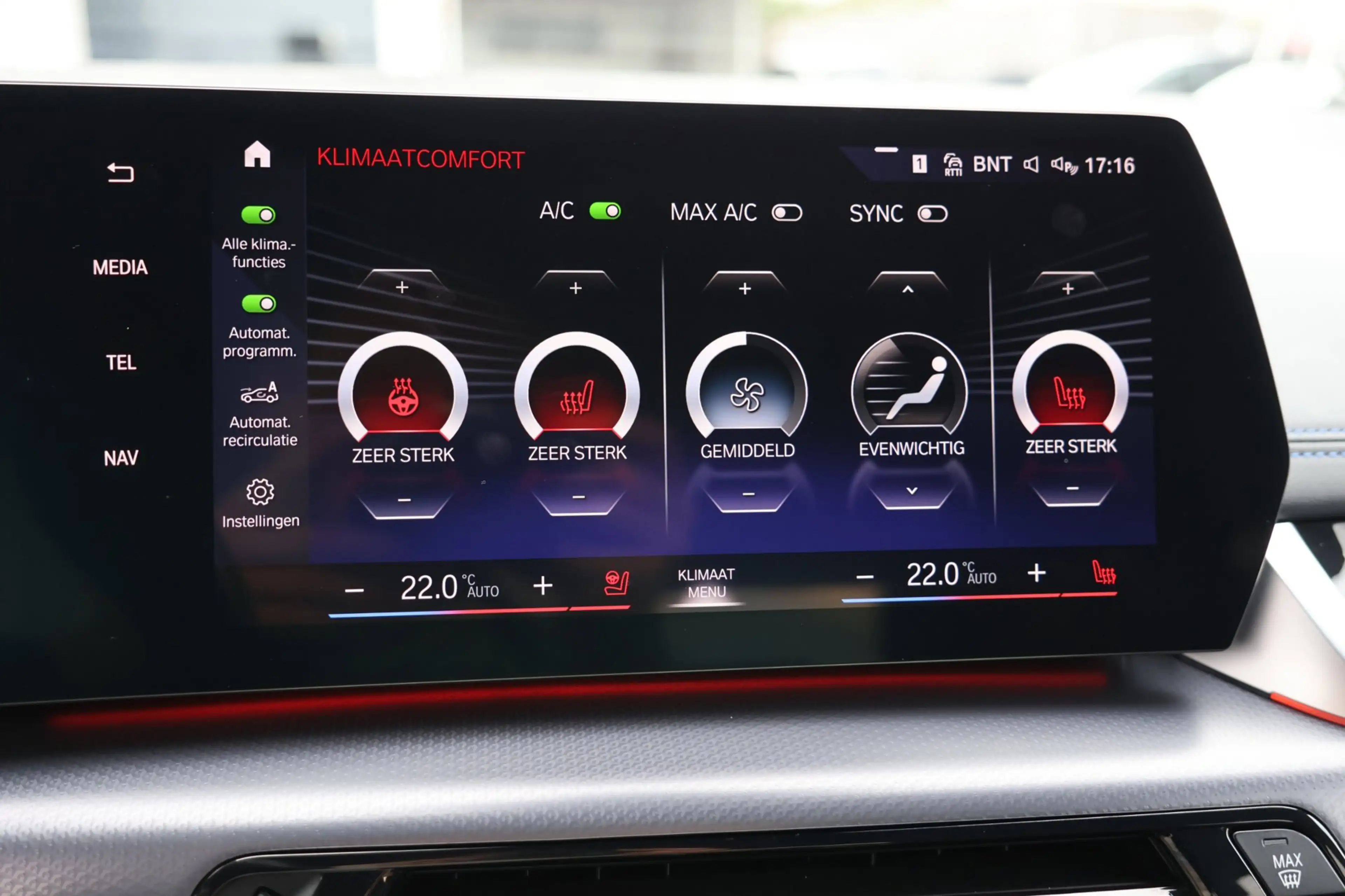 BMW 220 2-serie Active Tourer 220i M-Sport Pano Carplay Tr — photo 36
