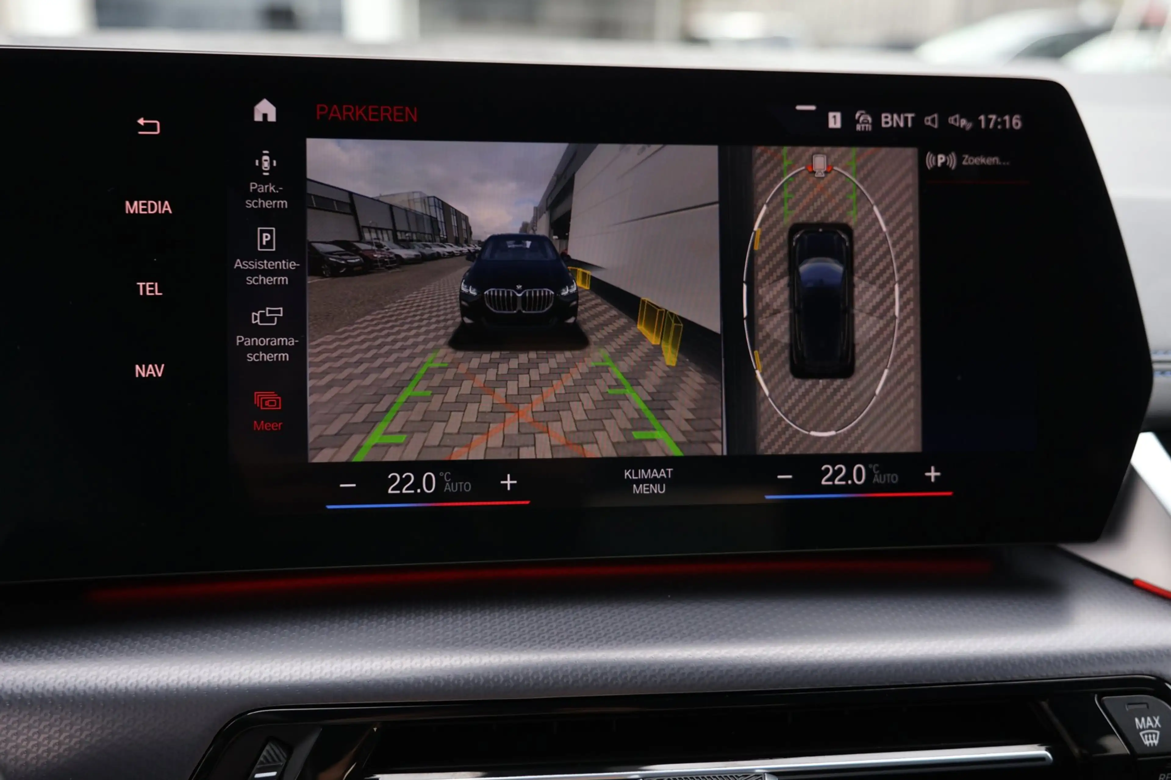 BMW 220 2-serie Active Tourer 220i M-Sport Pano Carplay Tr — photo 32