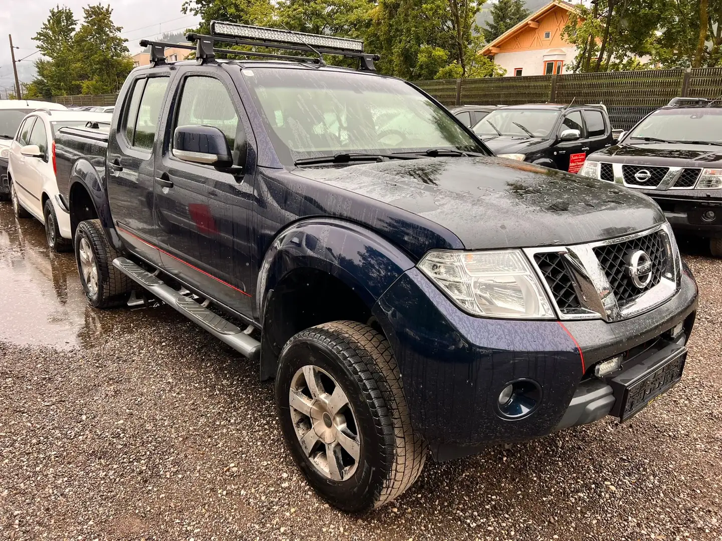 Nissan Navara 2.5 TD / TOP NAVARA / Rahmen ok /HÖHERGESTELLT !! - 2