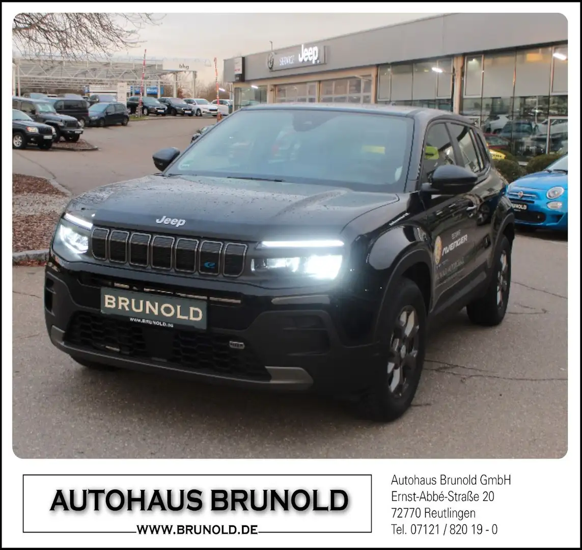 Jeep Avenger Longitude 54 kWh 115 kW Negro - 1