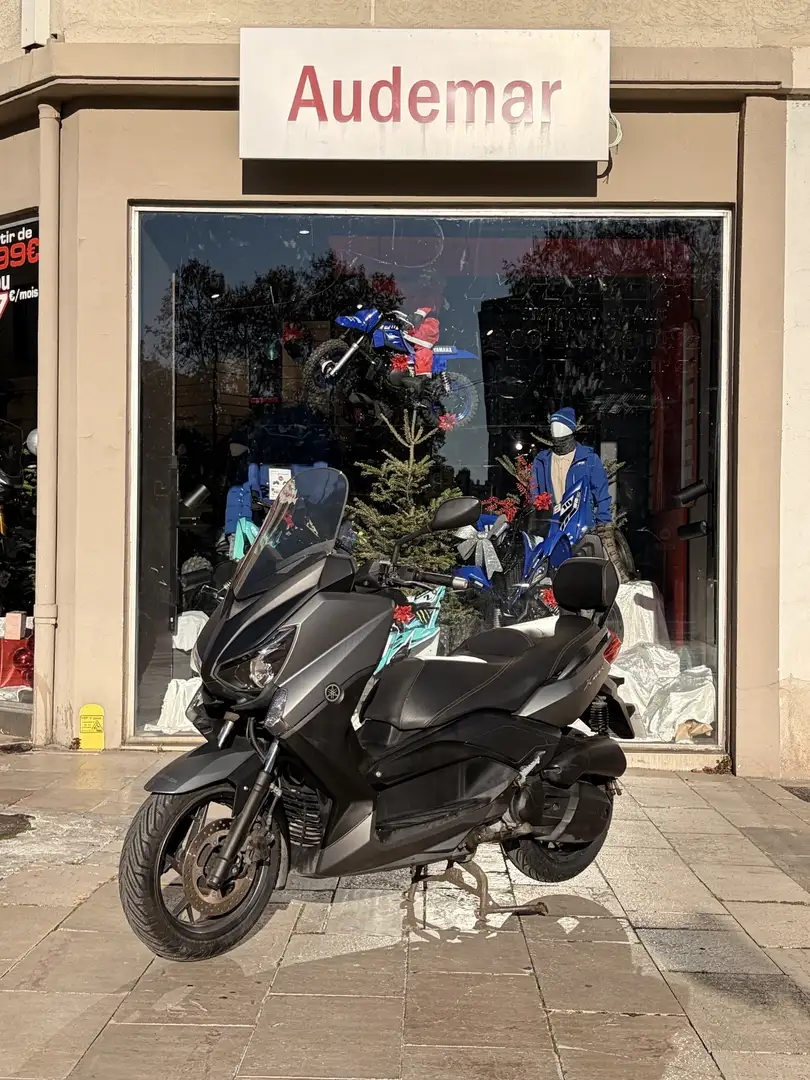 Yamaha X-Max 125 Noir - 1