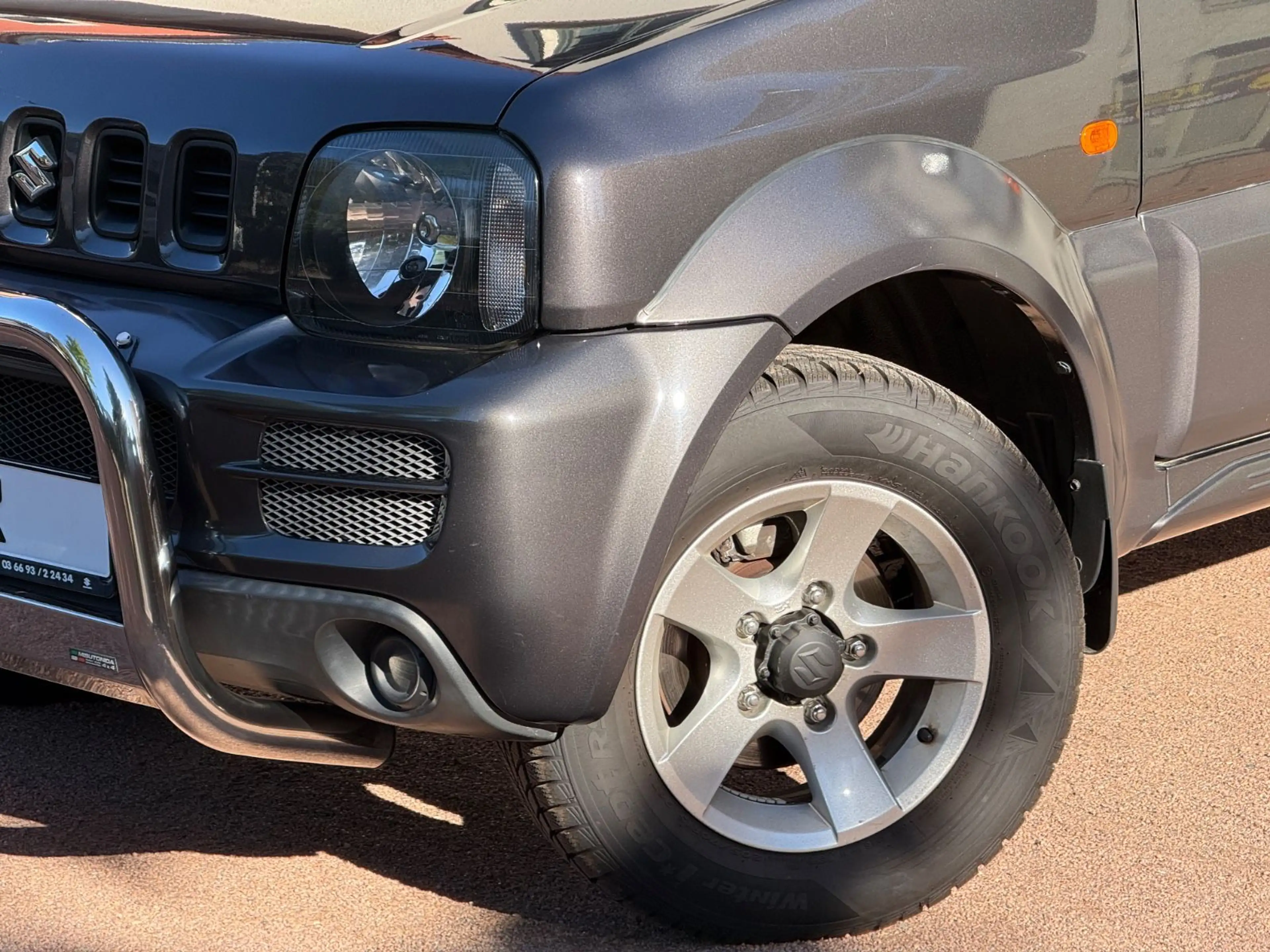Suzuki Jimny 4x4 ALLRAD Klima TÜV NEU Chrom-Frontbügel — photo 10