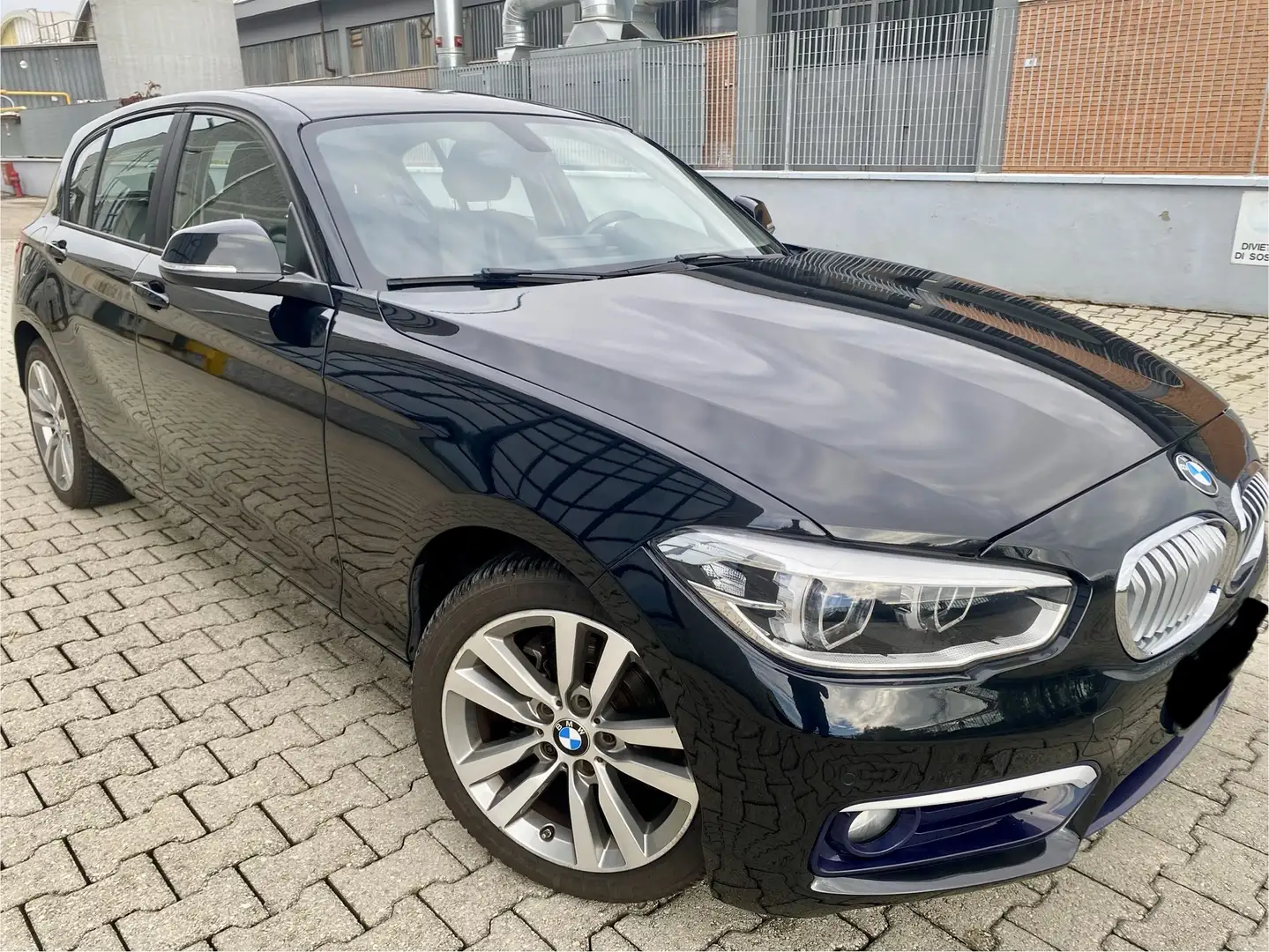 BMW 116 116i Urban 5p (Neopatentati) Nero - 1