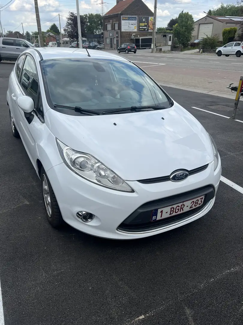 Ford Fiesta 1.6 TDCi Titanium ECOnetic II - 2