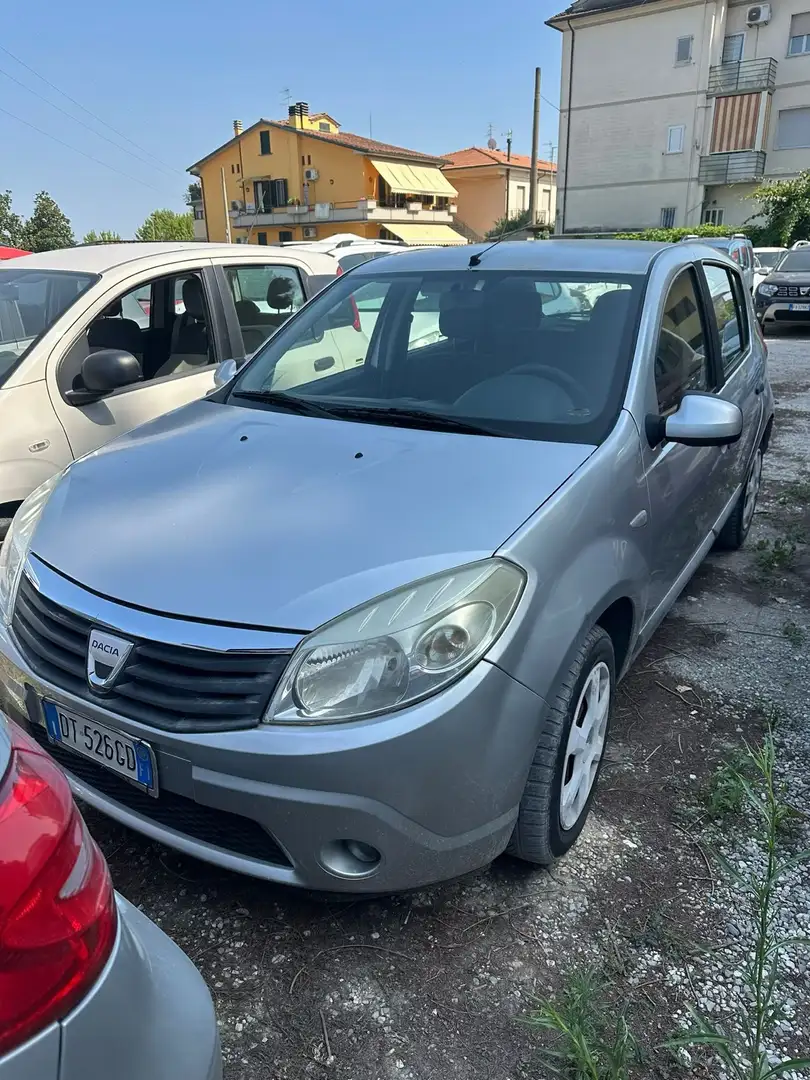 Dacia Sandero 1.4 8v Ambiance Gpl - 1