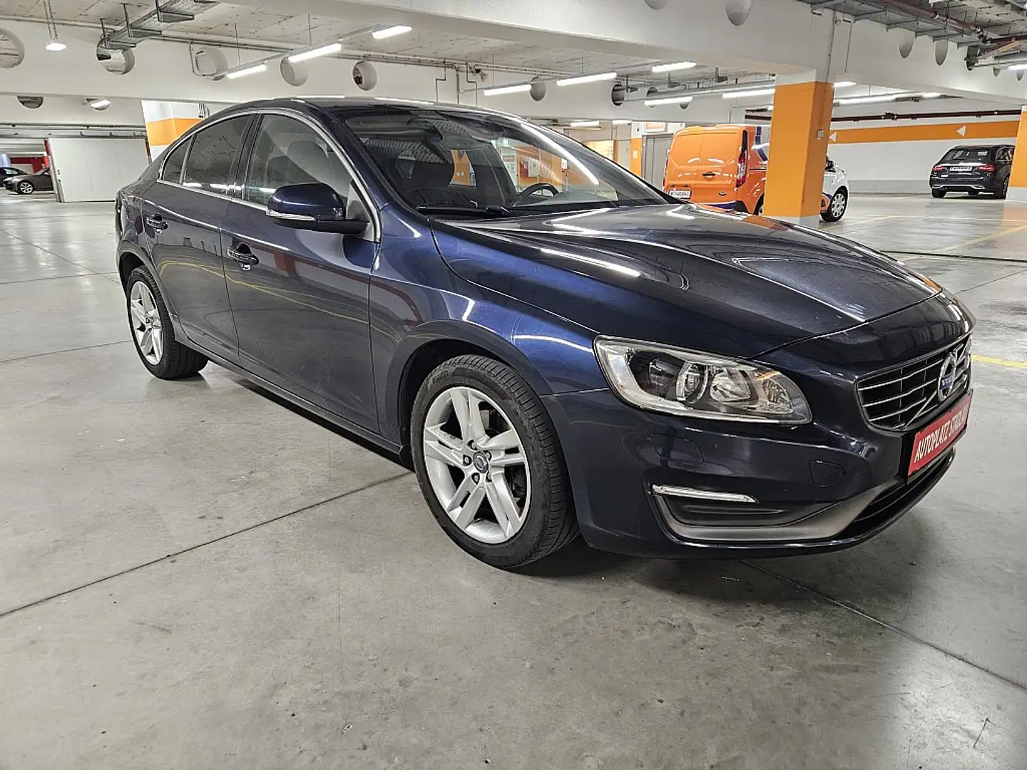 Volvo S60 D4 Momentum Geartronic Bleu - 2