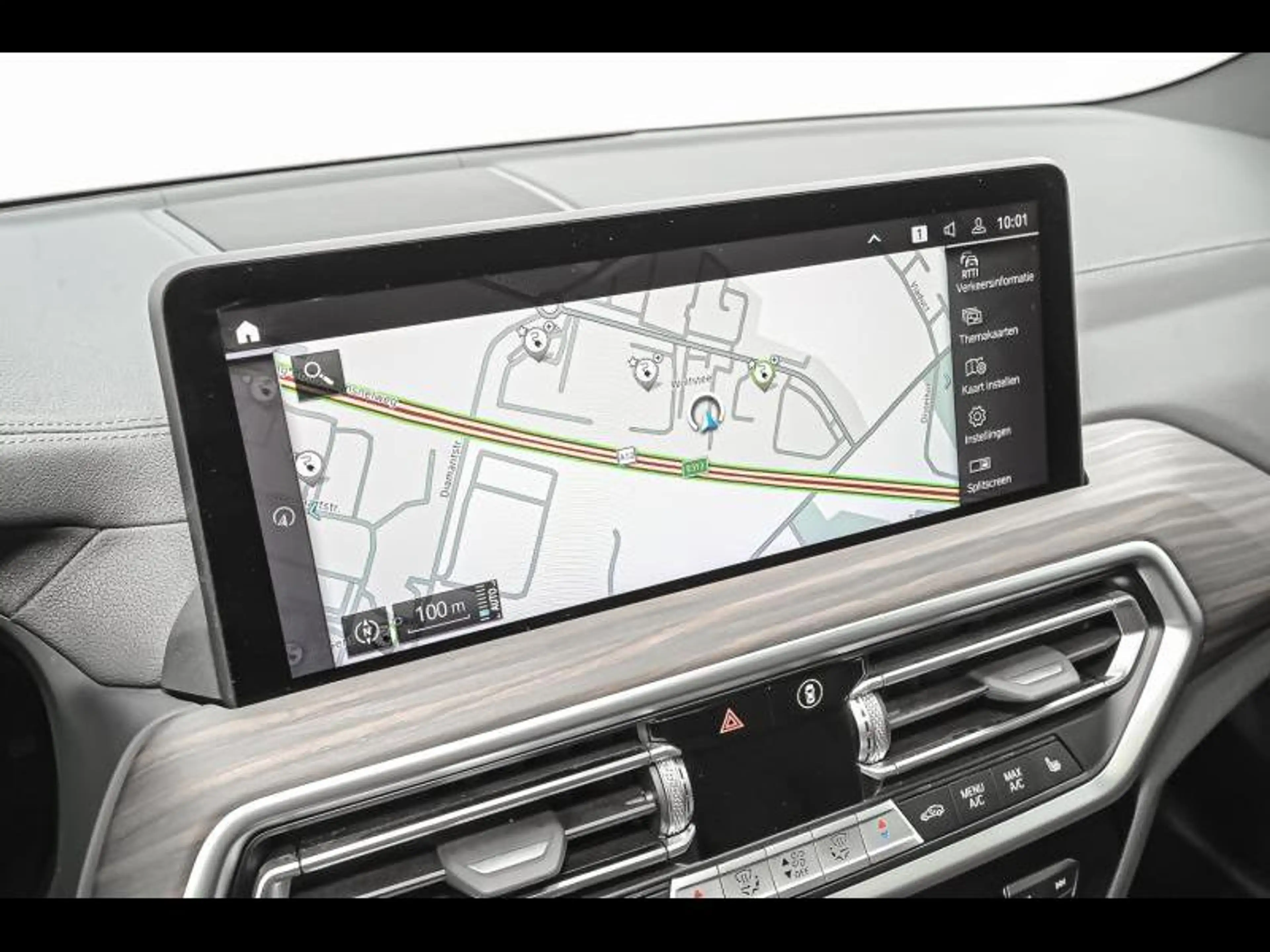 BMW iX3 Impressive — photo 13