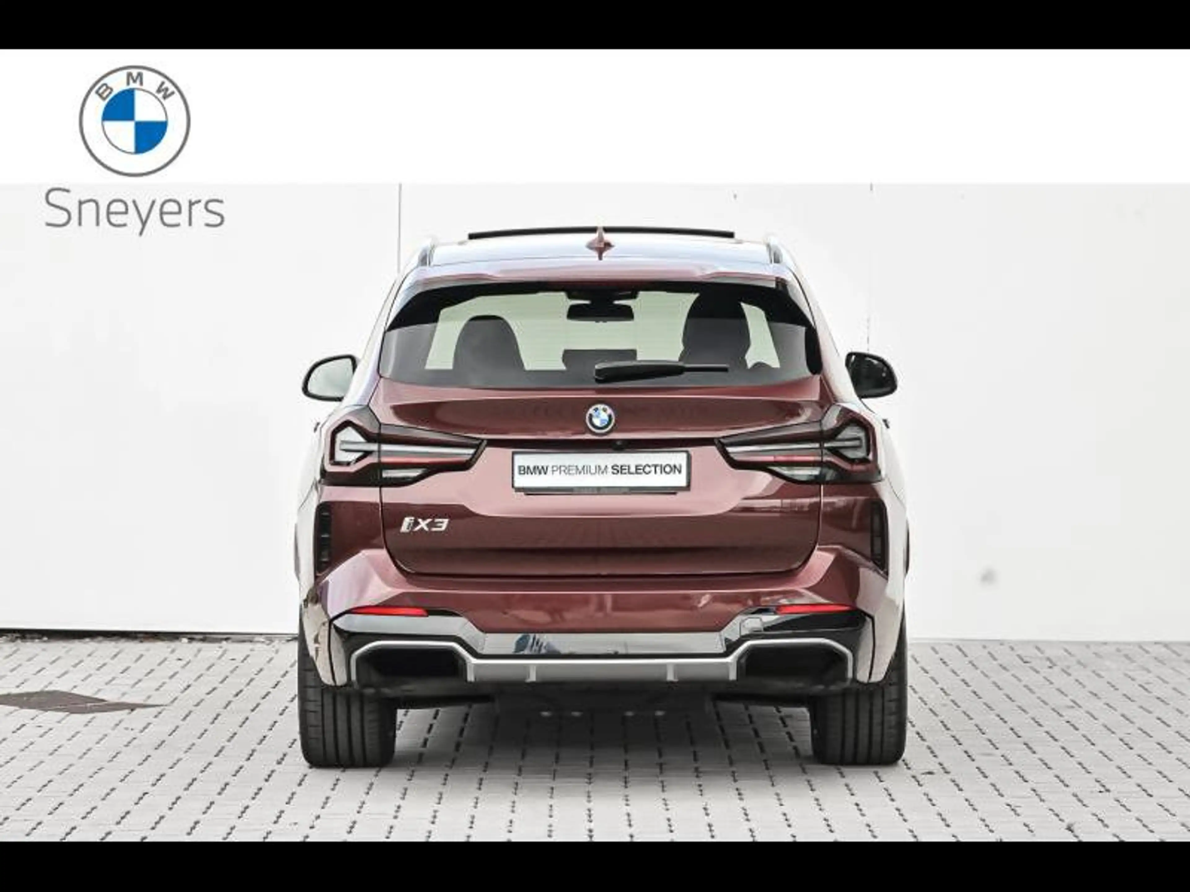 BMW iX3 Impressive — photo 4