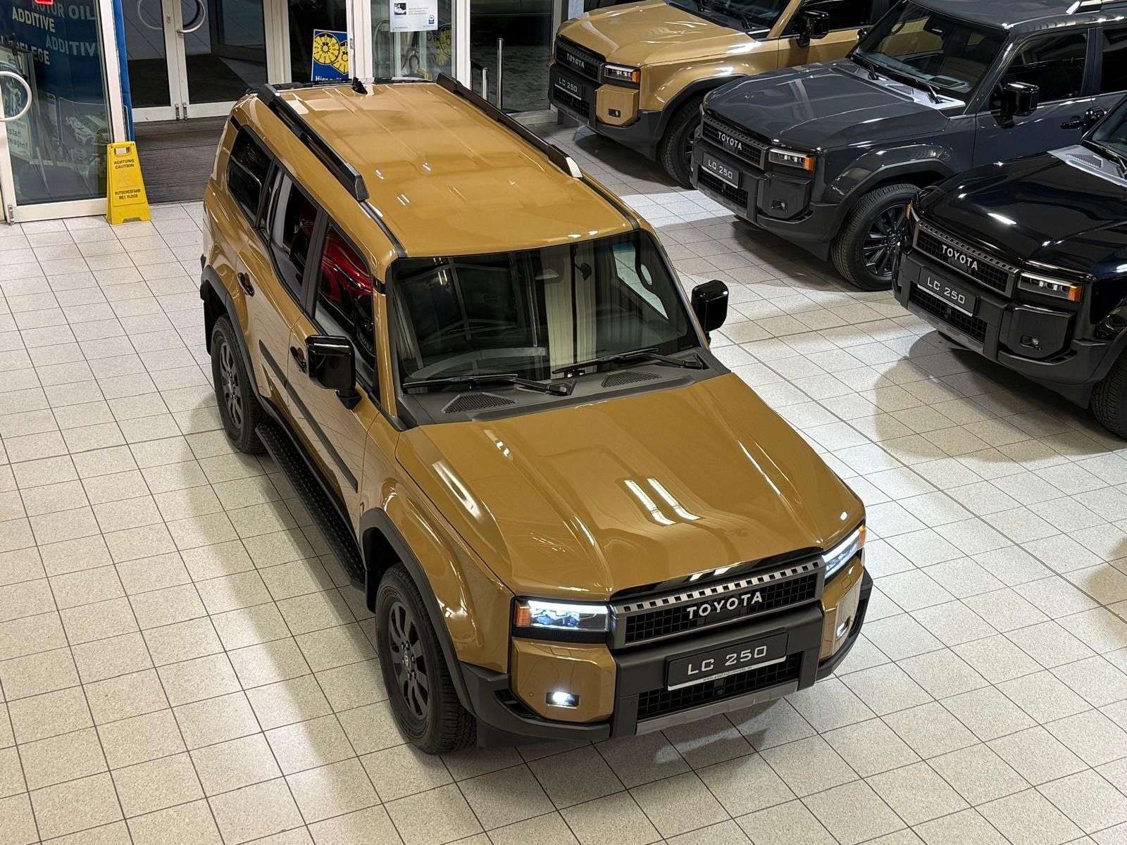 Second hand Toyota Land Cruiser 2.8