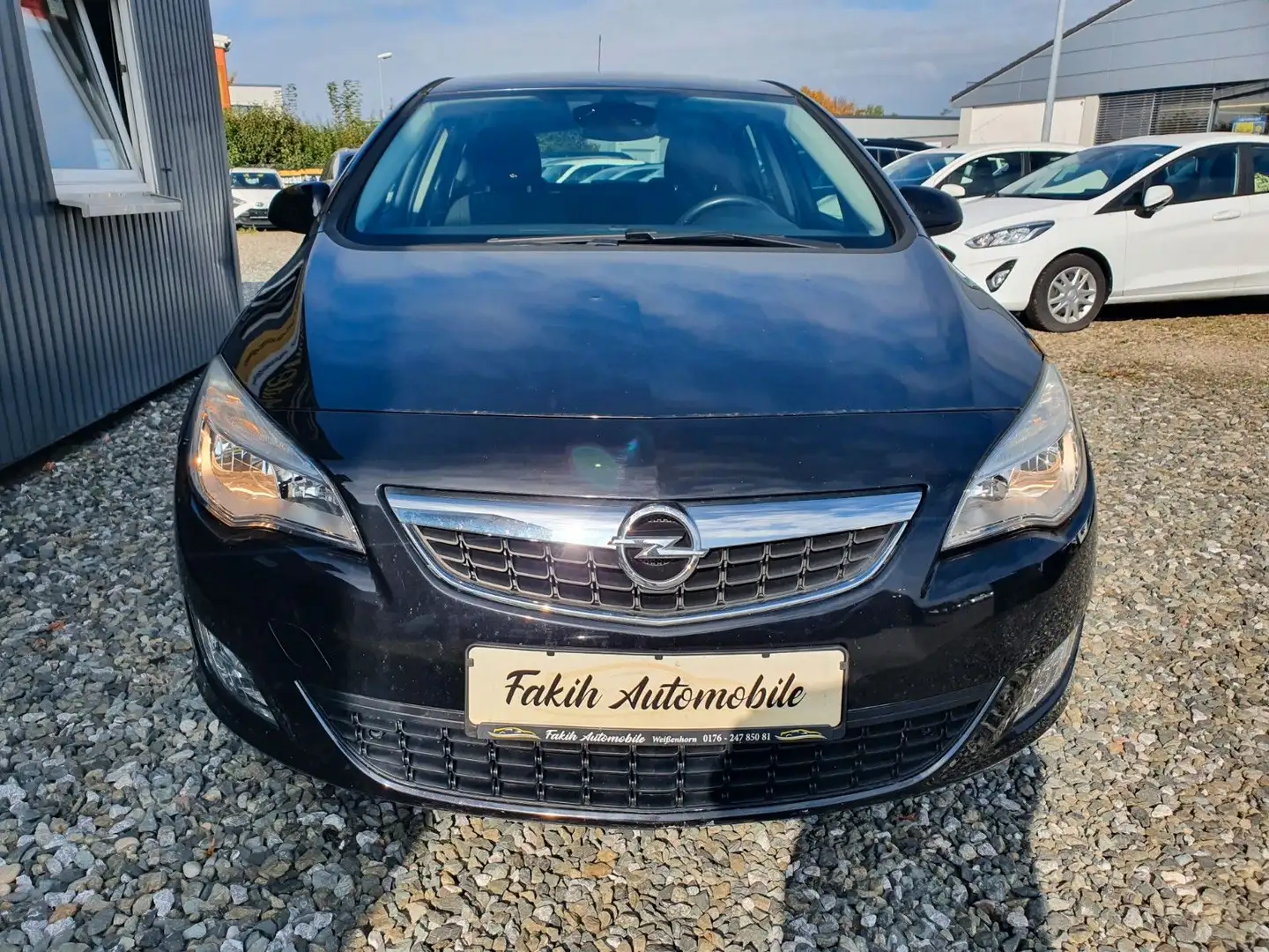 Opel Astra J Lim. 5-trg. Edition.Klimatronik.Tempomat Schwarz - 2