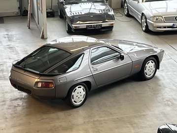 928 S