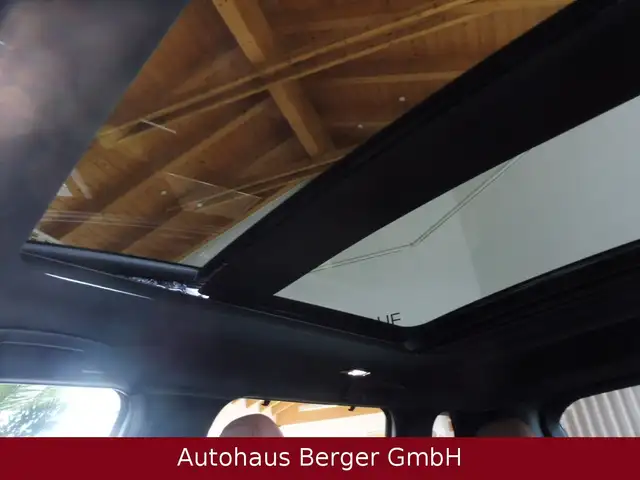 Mitsubishi Outlander view 24