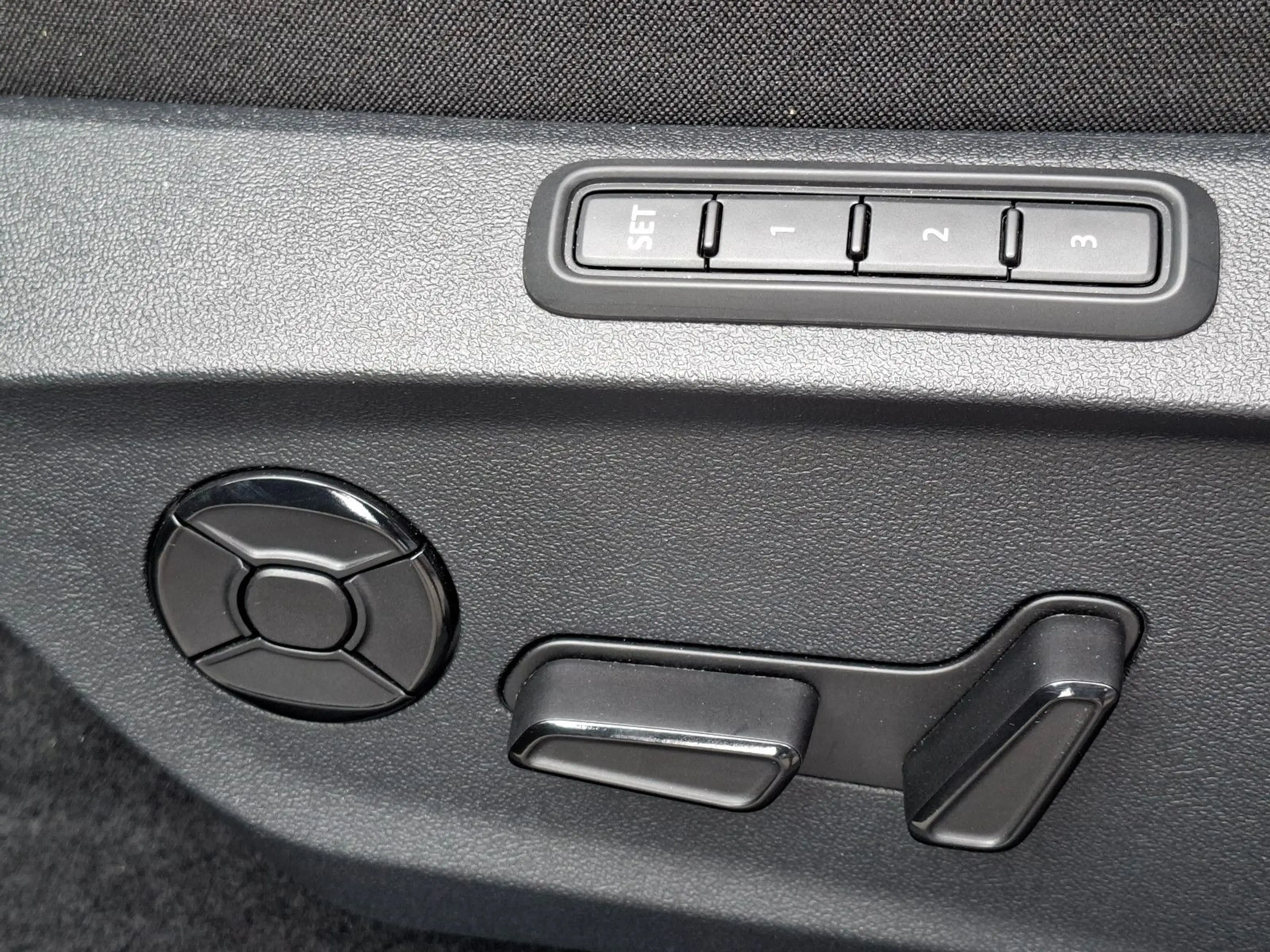 CUPRA Raval Endurance Ed. Dynamic Plus 52kWh 211PS — photo 12