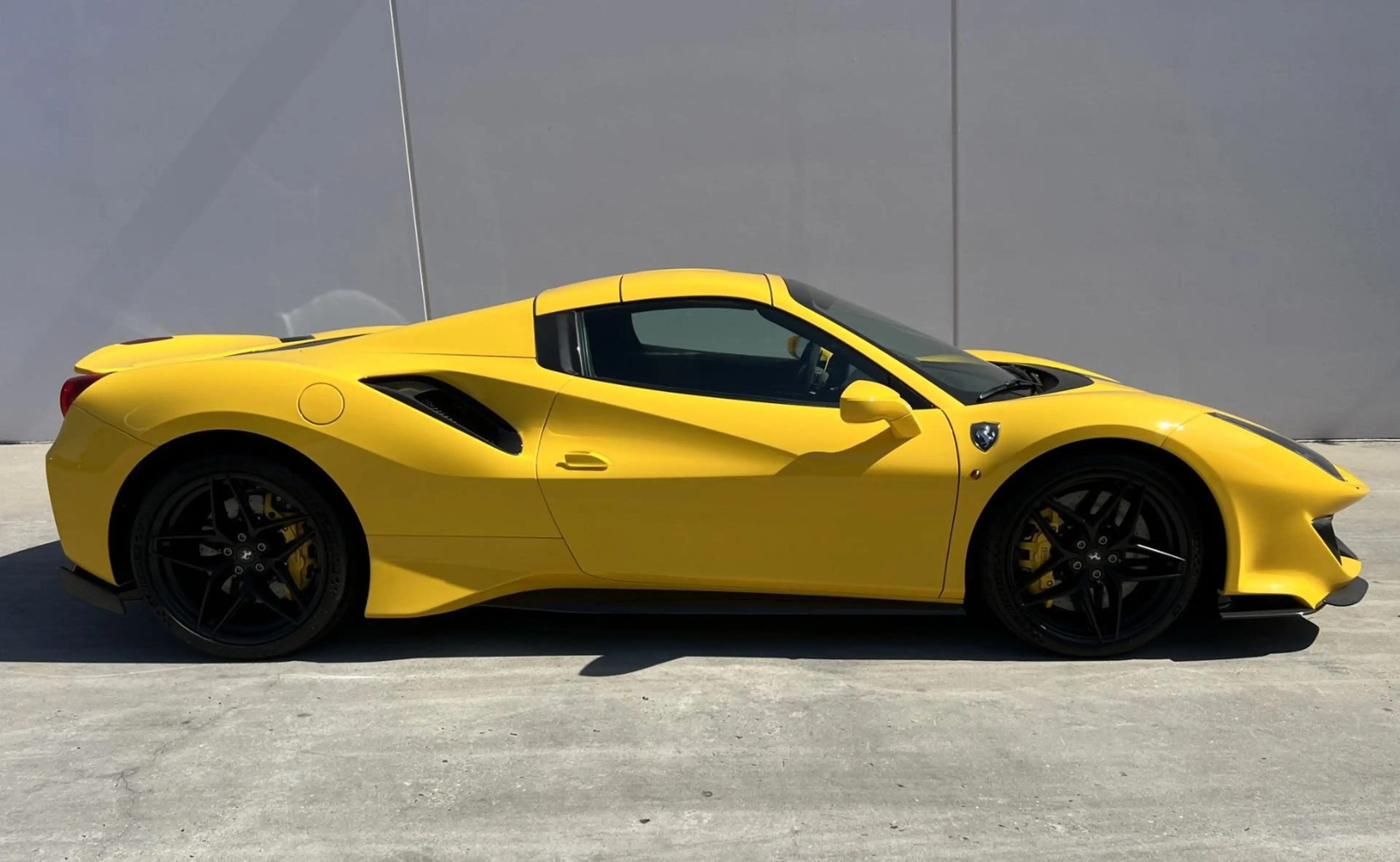 Ferrari 488 Spider °Garantie°Liftsystem°Carbon° — photo 6