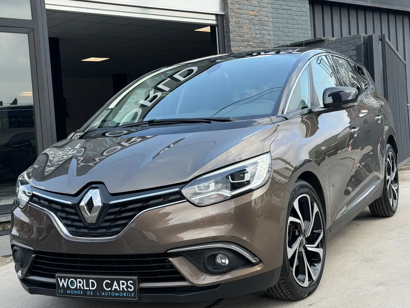 RENAULT Scenic