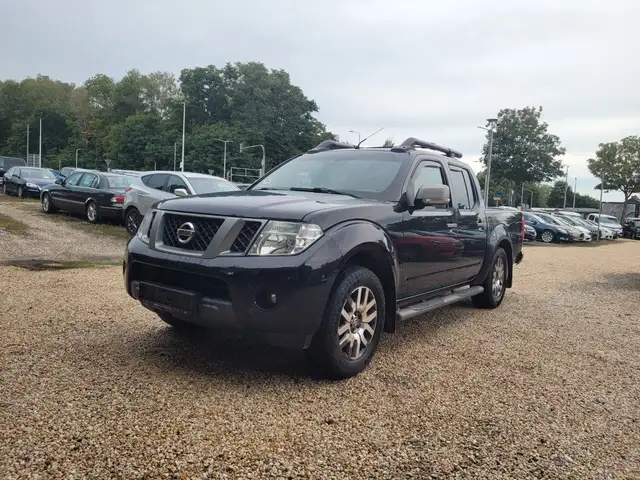 Nissan Navara Pickup KingCab Business 4X4 TÜV 11 2026