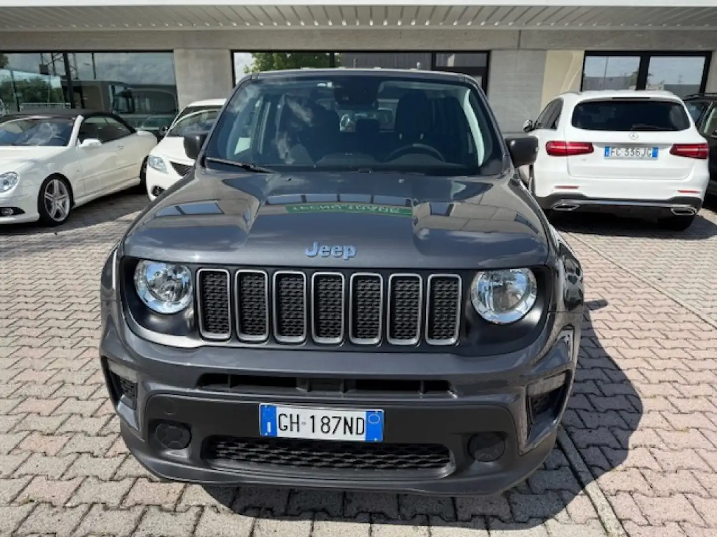 Jeep Renegade 1.6 Mjt 130 CV Longitude Gris - 2