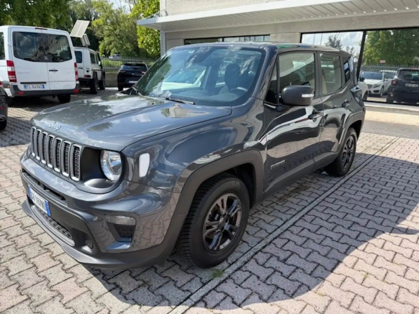 Jeep Renegade 1.6 Mjt 130 CV Longitude Gris - 1