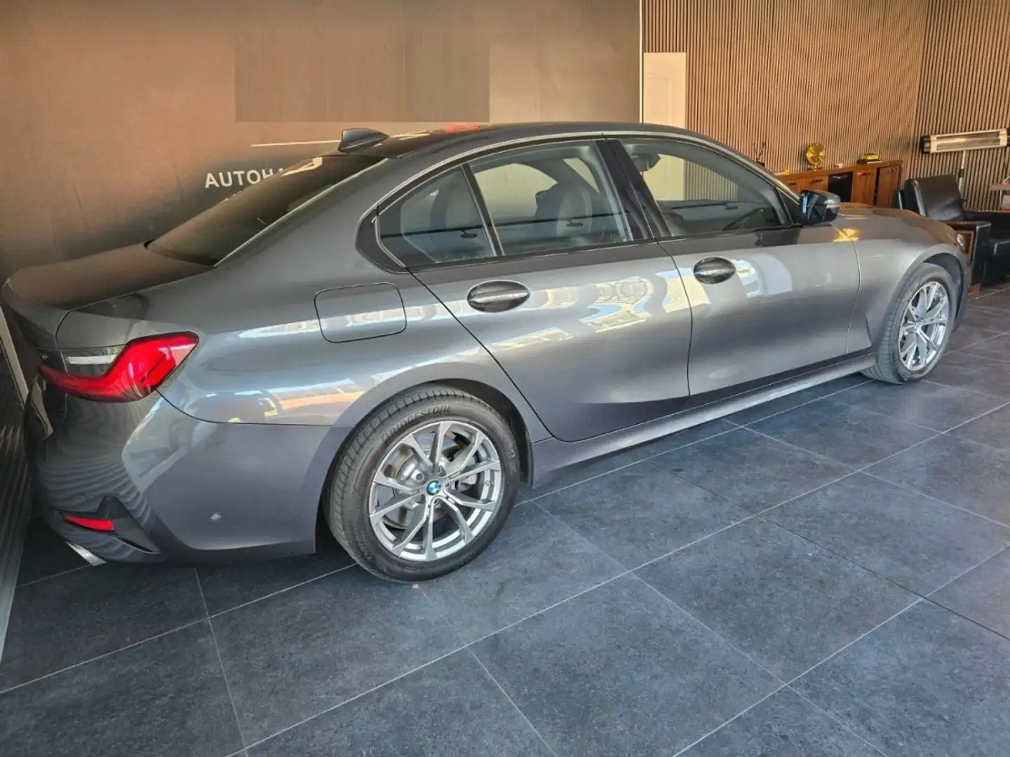 BMW 330 330d 286Ch xDrive Sport Line Caméra Alarme / 07 Gris - 2