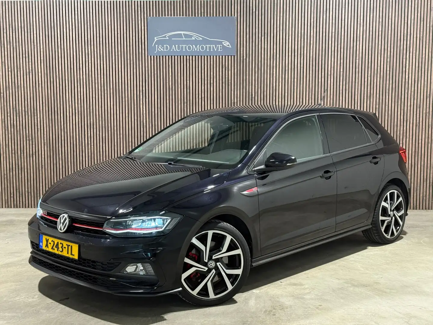 Volkswagen Polo GTI 2.0 TSI DSG Zwart - 1