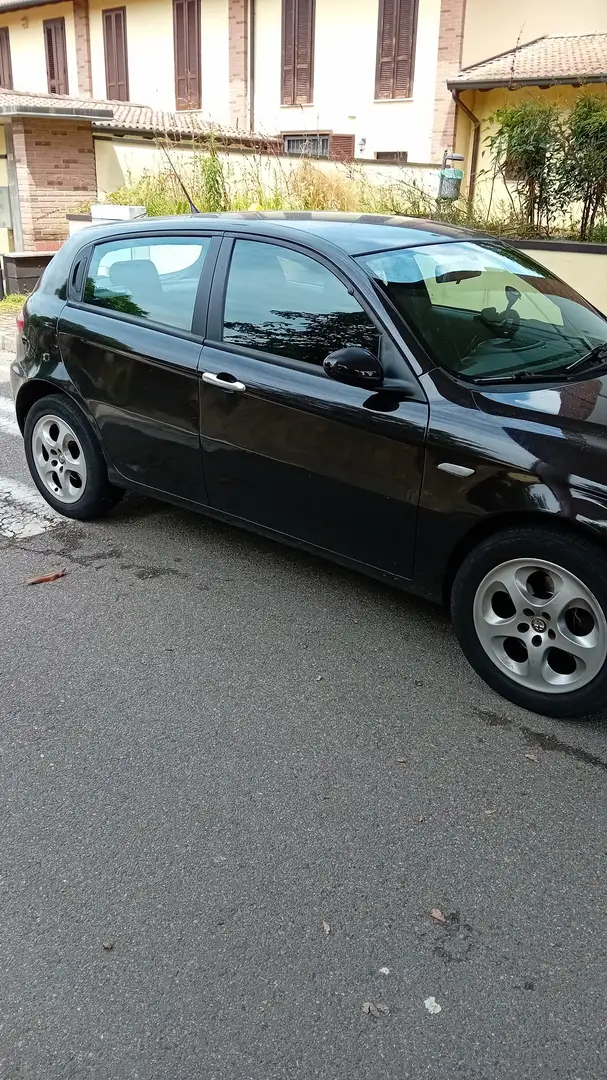 Alfa Romeo 147 147 5p 1.6 ts 16v Moving 105cv Nero - 1