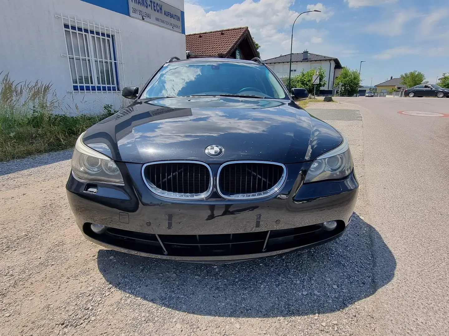 BMW 520 520d Touring Österreich-Paket Aut. *Fahrbereit* Schwarz - 2