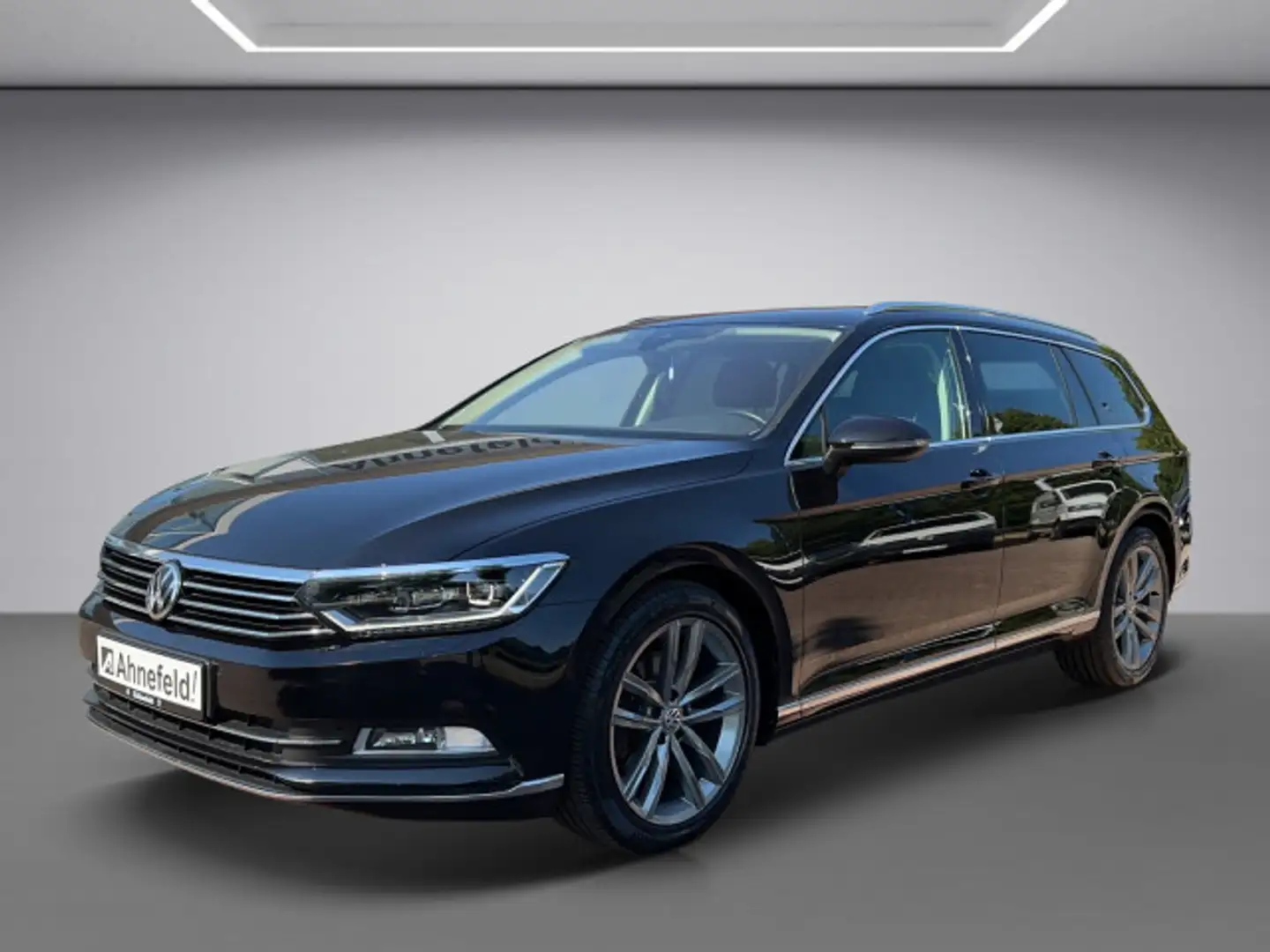 Volkswagen Passat Variant 2.0 TDI BMT Highline DSG LED Schwarz - 2