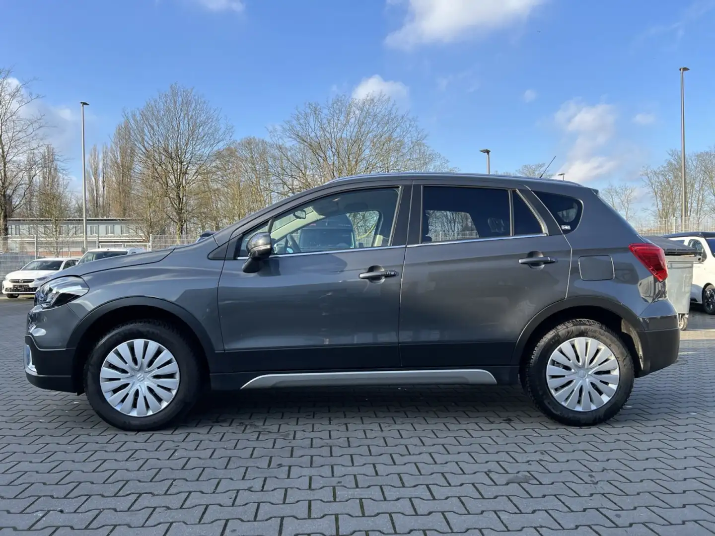 Suzuki SX4 S-Cross 1.4Hybrid Comfort *8Fach/SHZ/Kamera* Šedá - 2