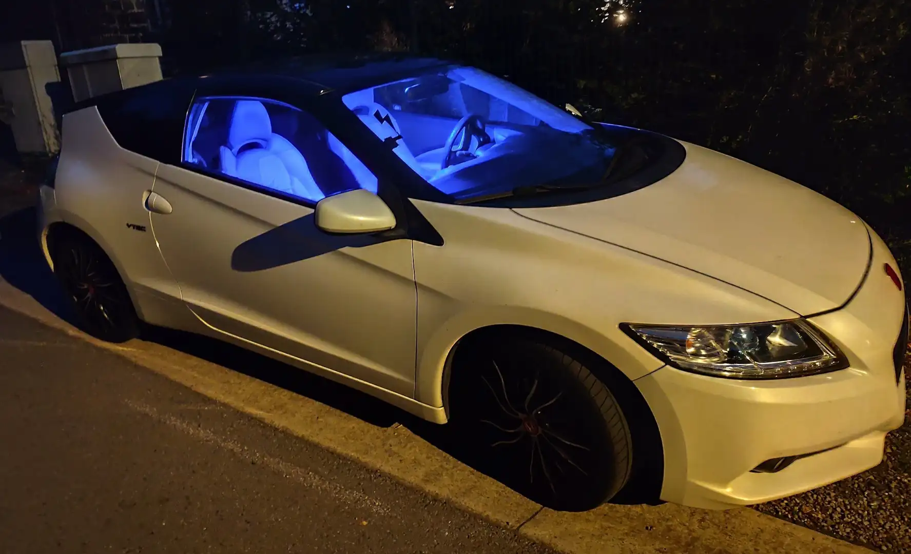 Honda CR-Z Hybrid 1.5 i-VTEC RÉSERVÉE - 1