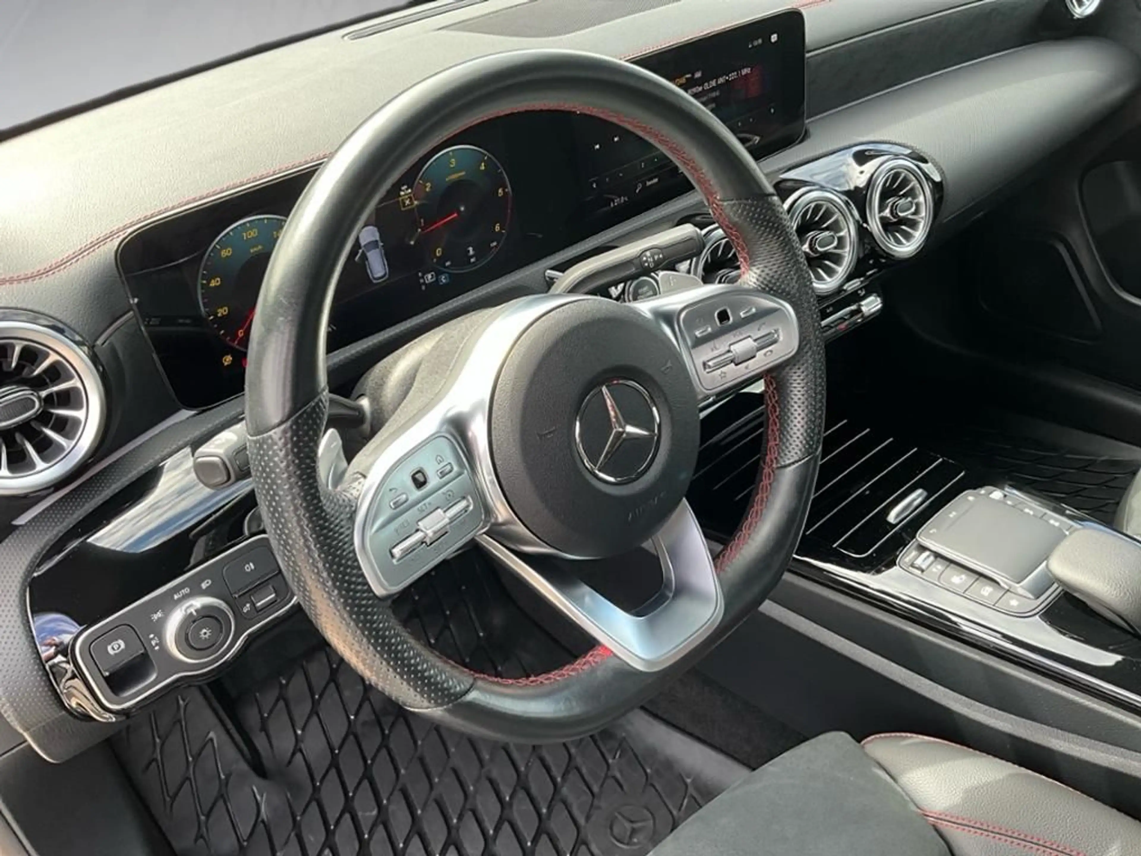 Mercedes-Benz CLA 220 CLA 220 d 4MATIC AMG Line Shooting Brake AUT LED — photo 9