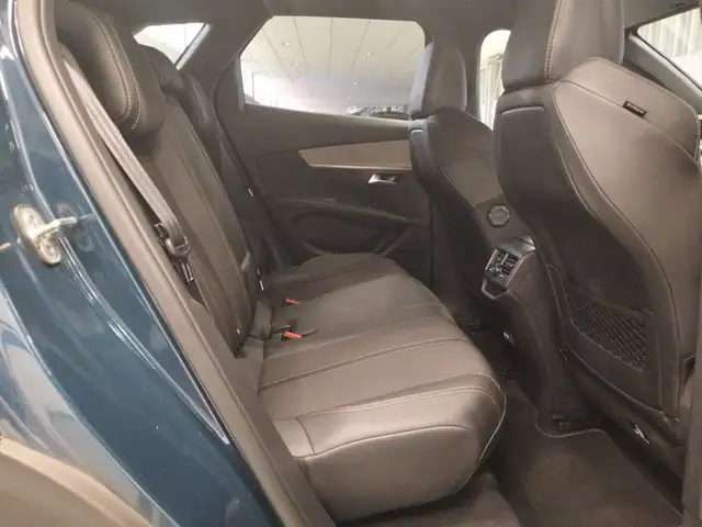 Peugeot 3008 view 12