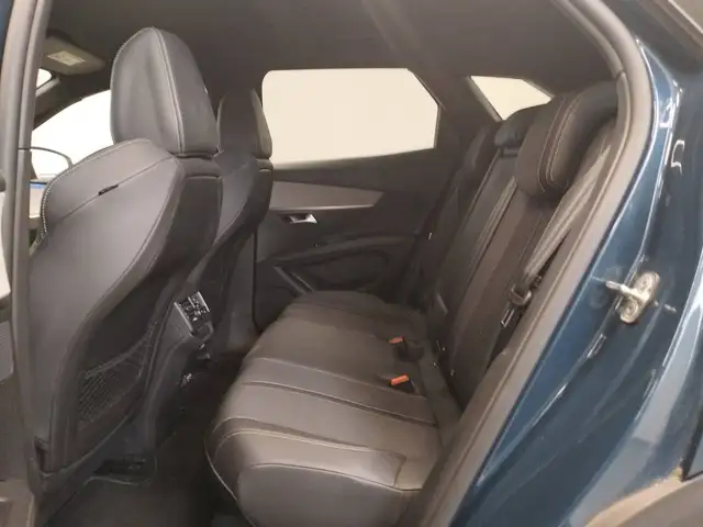 Peugeot 3008 view 11