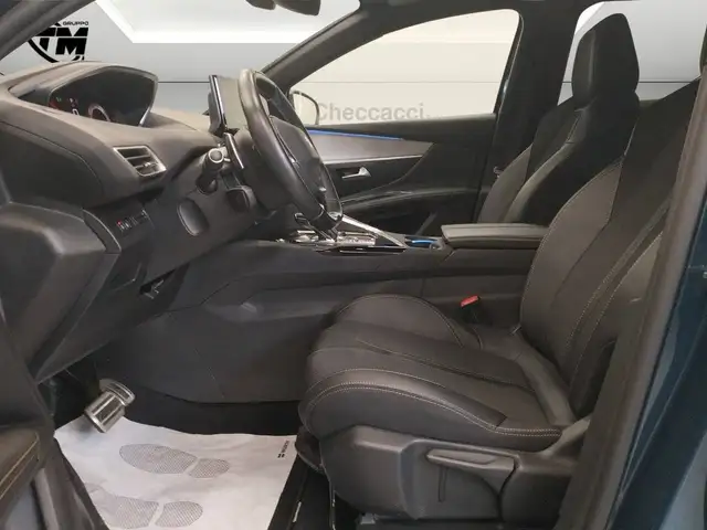 Peugeot 3008 view 9