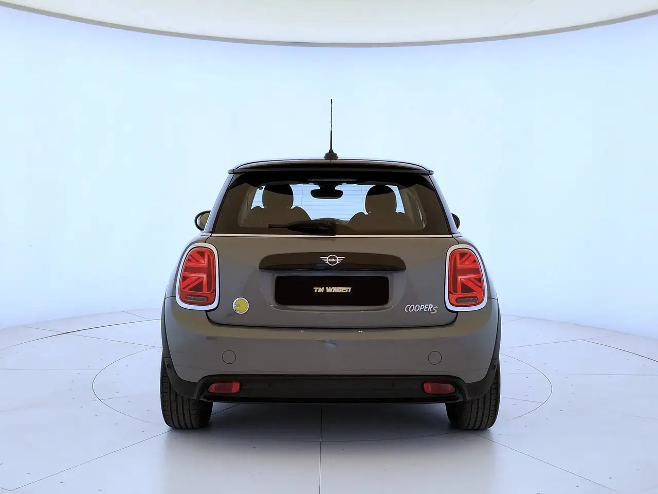 MINI Cooper Full Electric 3p Classic NEOPATENTATI, миниатюра 7
