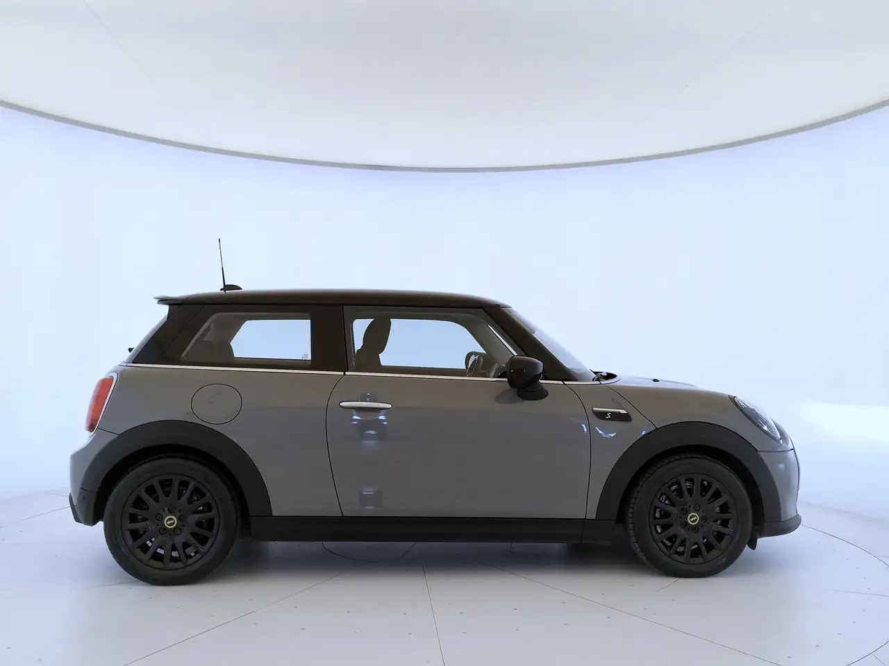 MINI Cooper Full Electric 3p Classic NEOPATENTATI, миниатюра 5