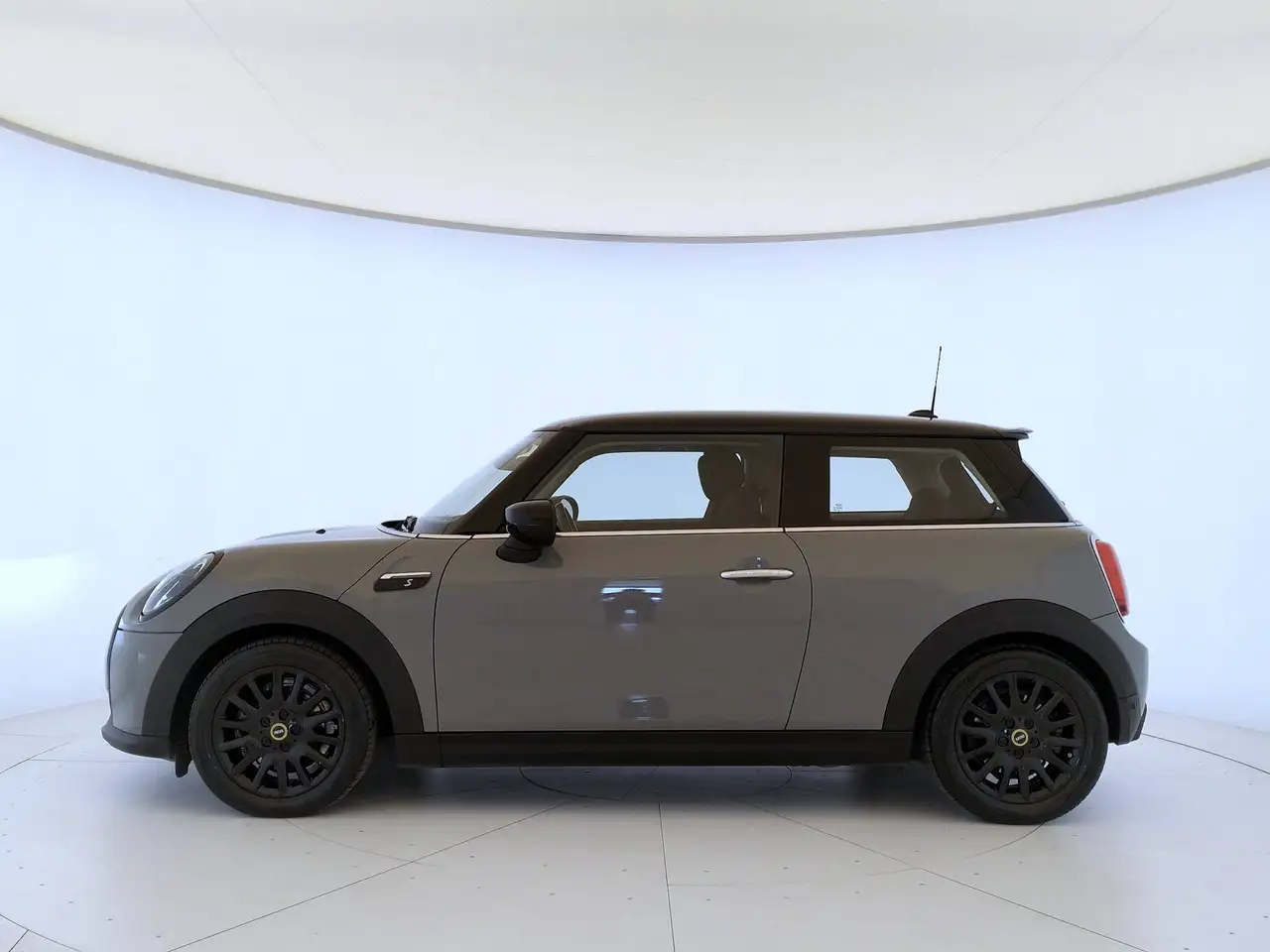 MINI Cooper Full Electric 3p Classic NEOPATENTATI, миниатюра 9