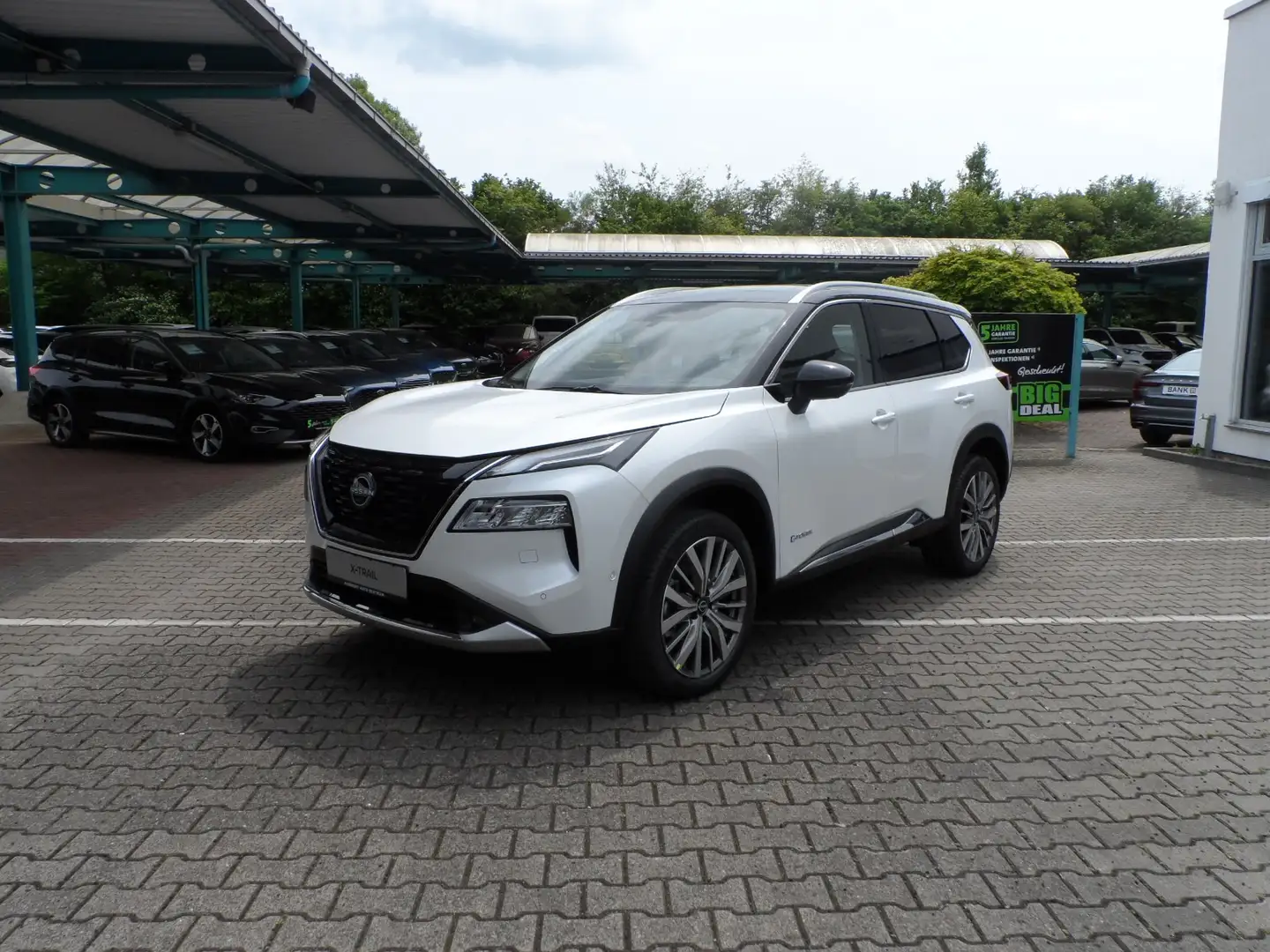 Nissan X-Trail 1.5 VC-T e-Power e-4orce Tekna+ 360 ACC Schwarz - 2