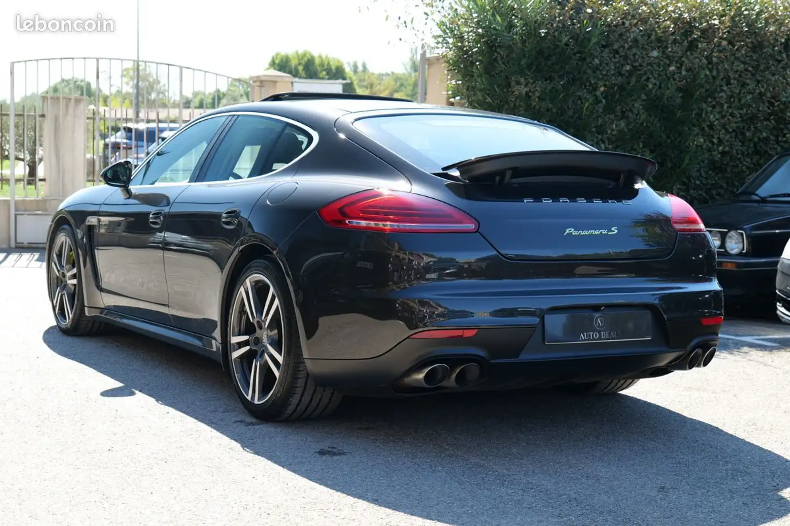 Porsche Panamera v6 3.0 416 ch s hybrid ENTRETIEN Noir - 2