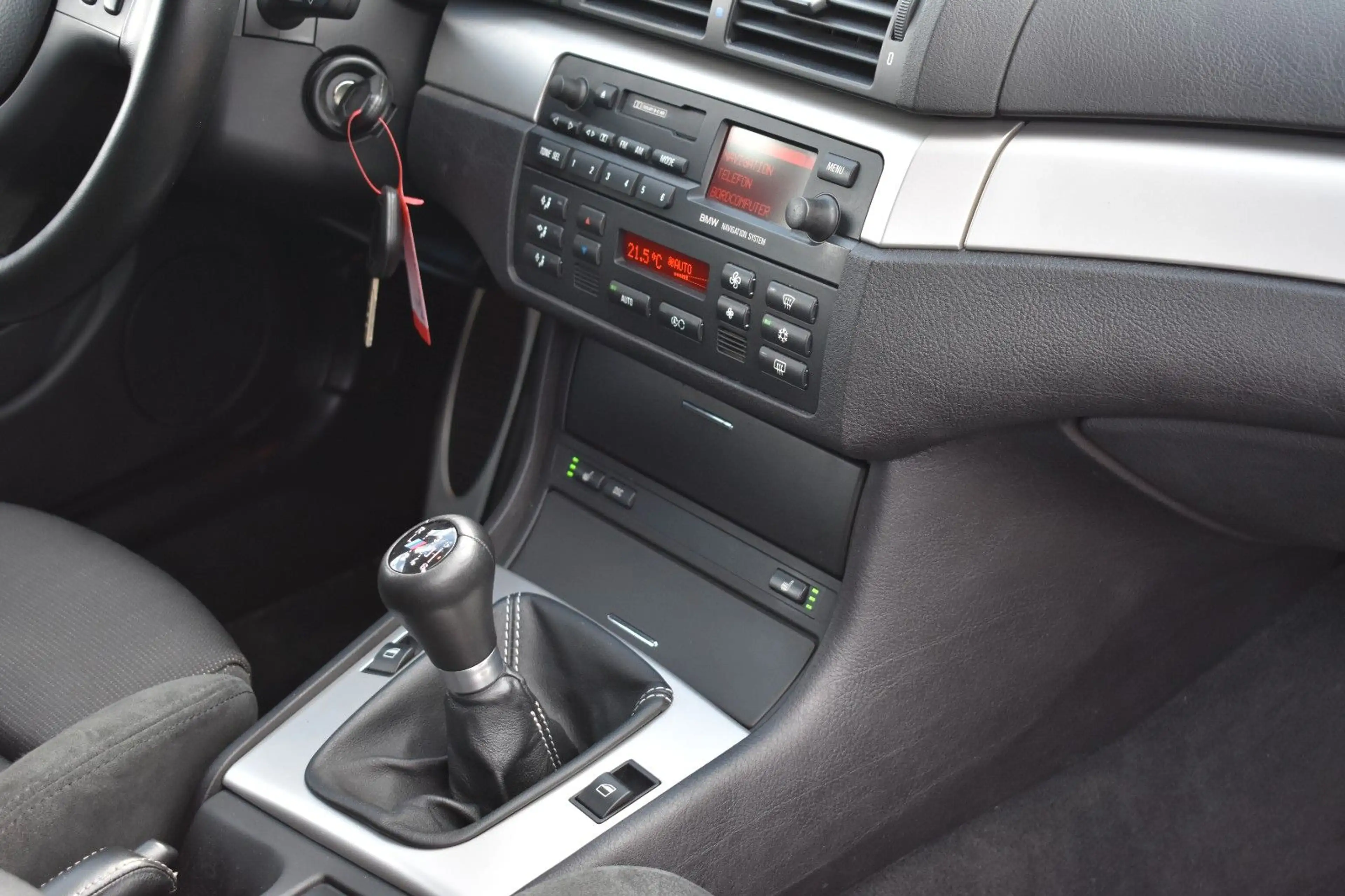 BMW 320 d touring Edition 33/M Paket/SHZ/KLIMA/SHADOW — photo 10