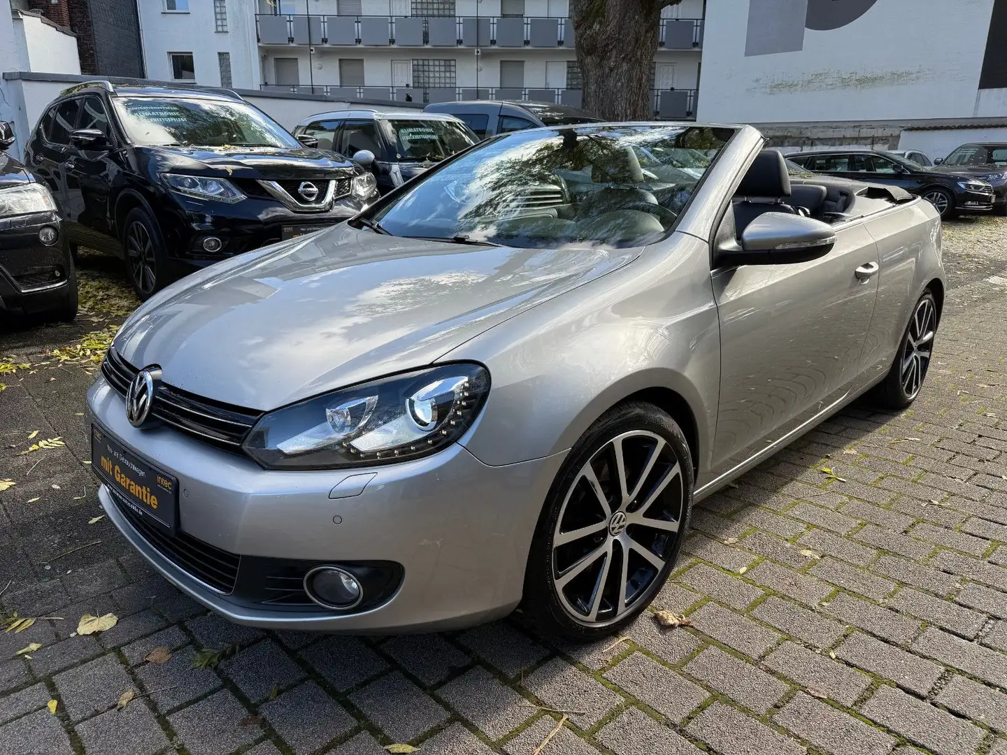 Volkswagen Golf VI 1.4 Cabriolet,Leder,DAB,PDC,Bi-Xenon Silber - 1