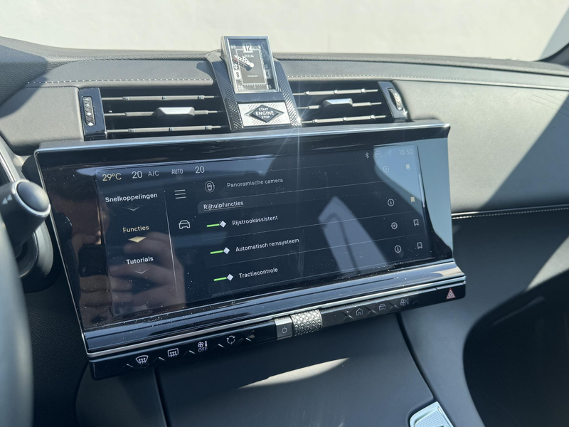 DS Automobiles DS 7 E-Tense 300 4x4 Performance Line — photo 12