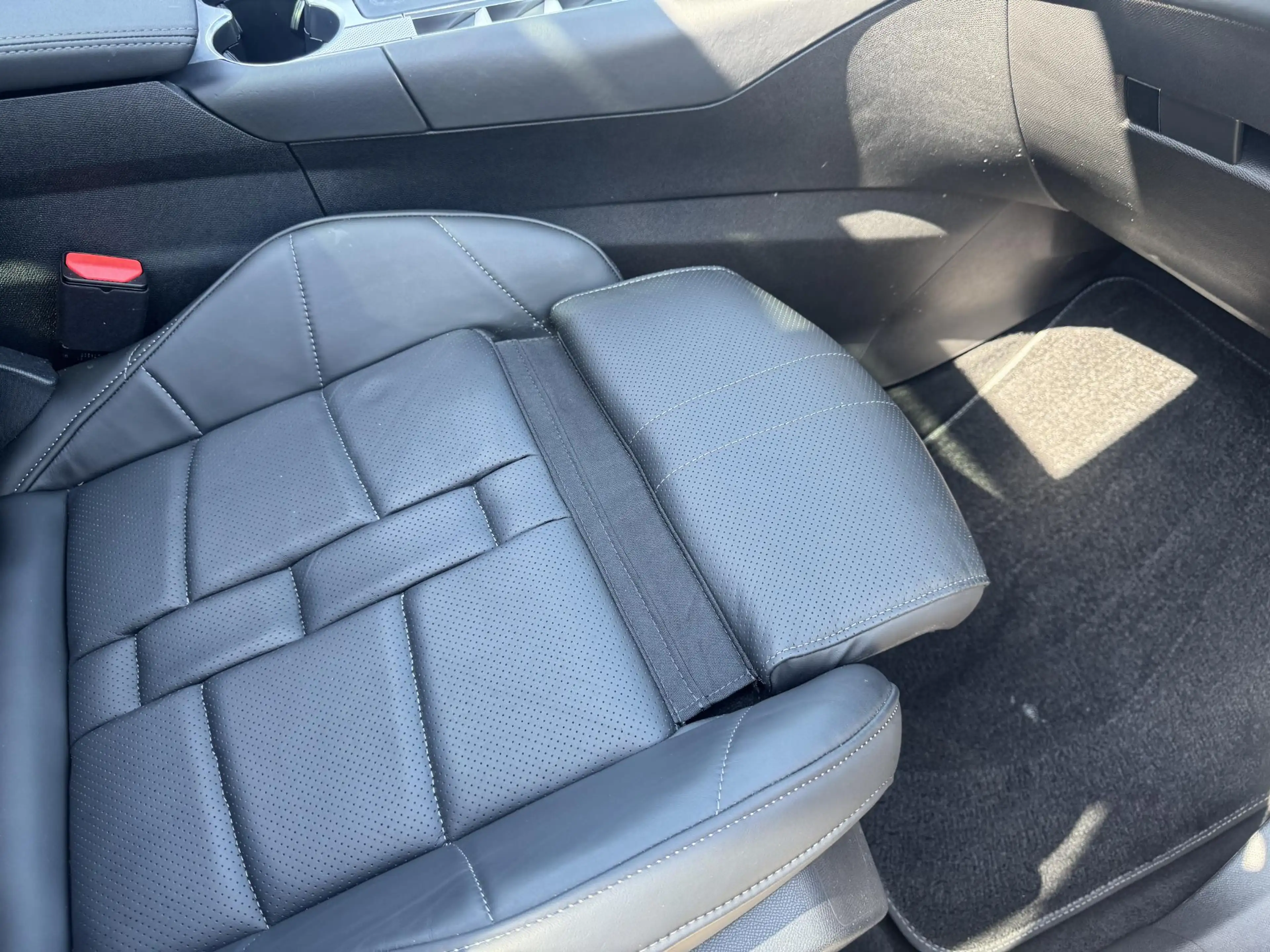 DS Automobiles DS 7 E-Tense 300 4x4 Performance Line — photo 28