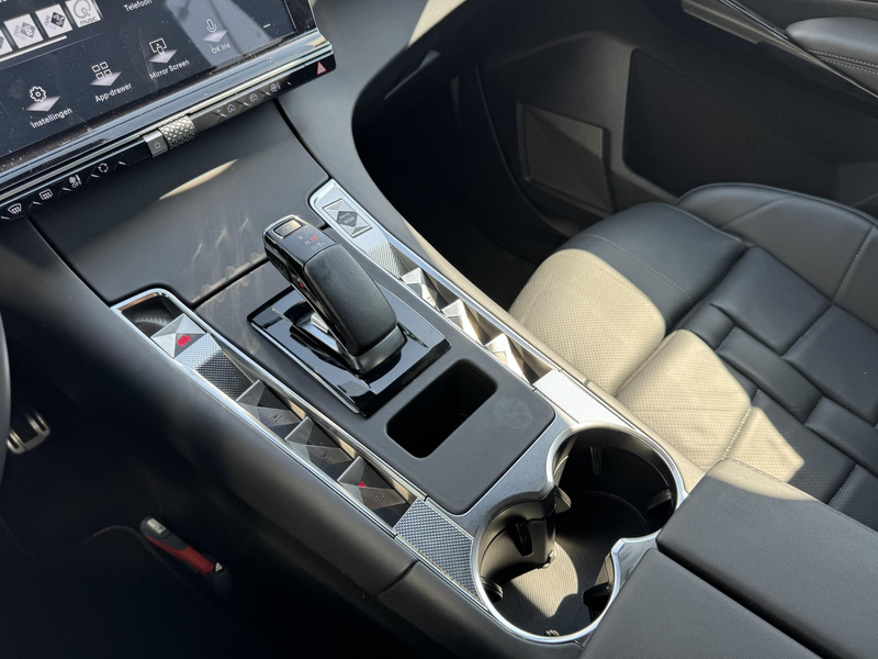DS Automobiles DS 7 E-Tense 300 4x4 Performance Line — photo 10