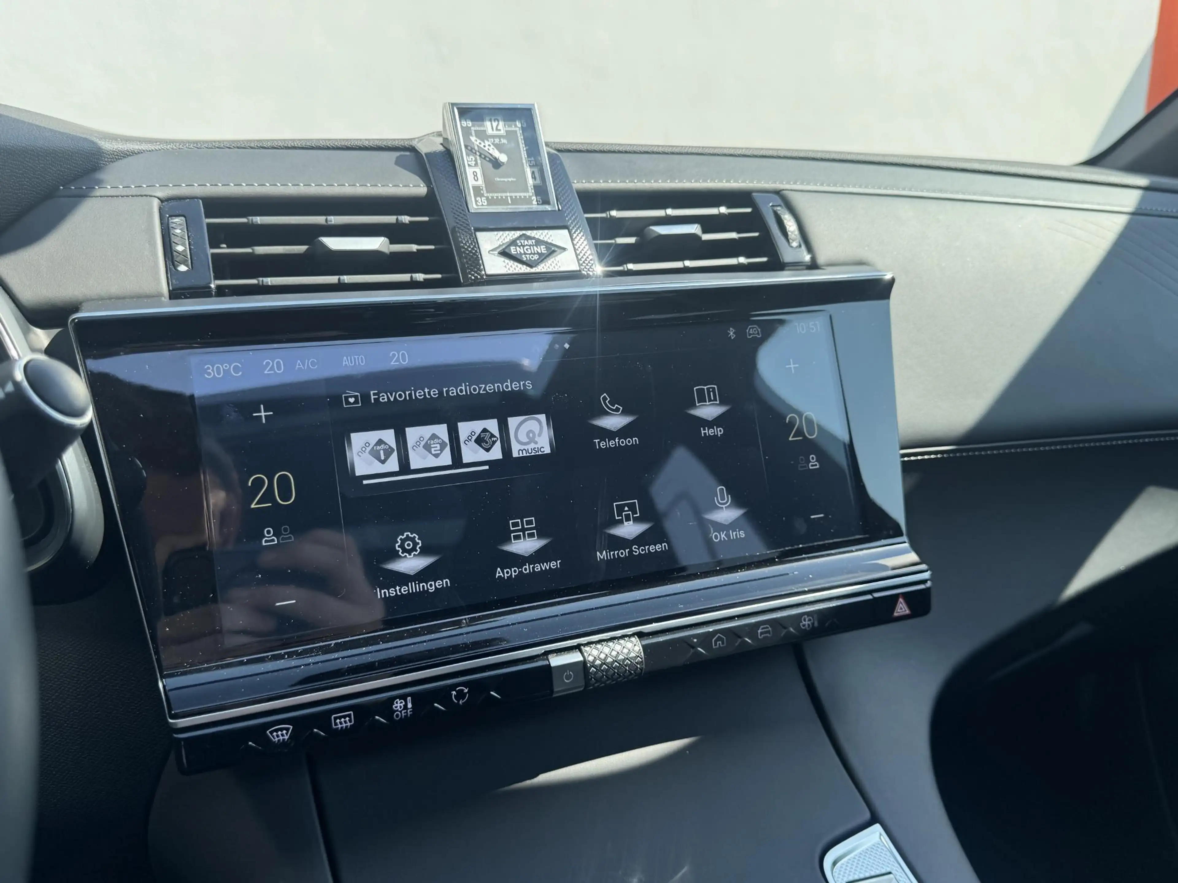 DS Automobiles DS 7 E-Tense 300 4x4 Performance Line — photo 11