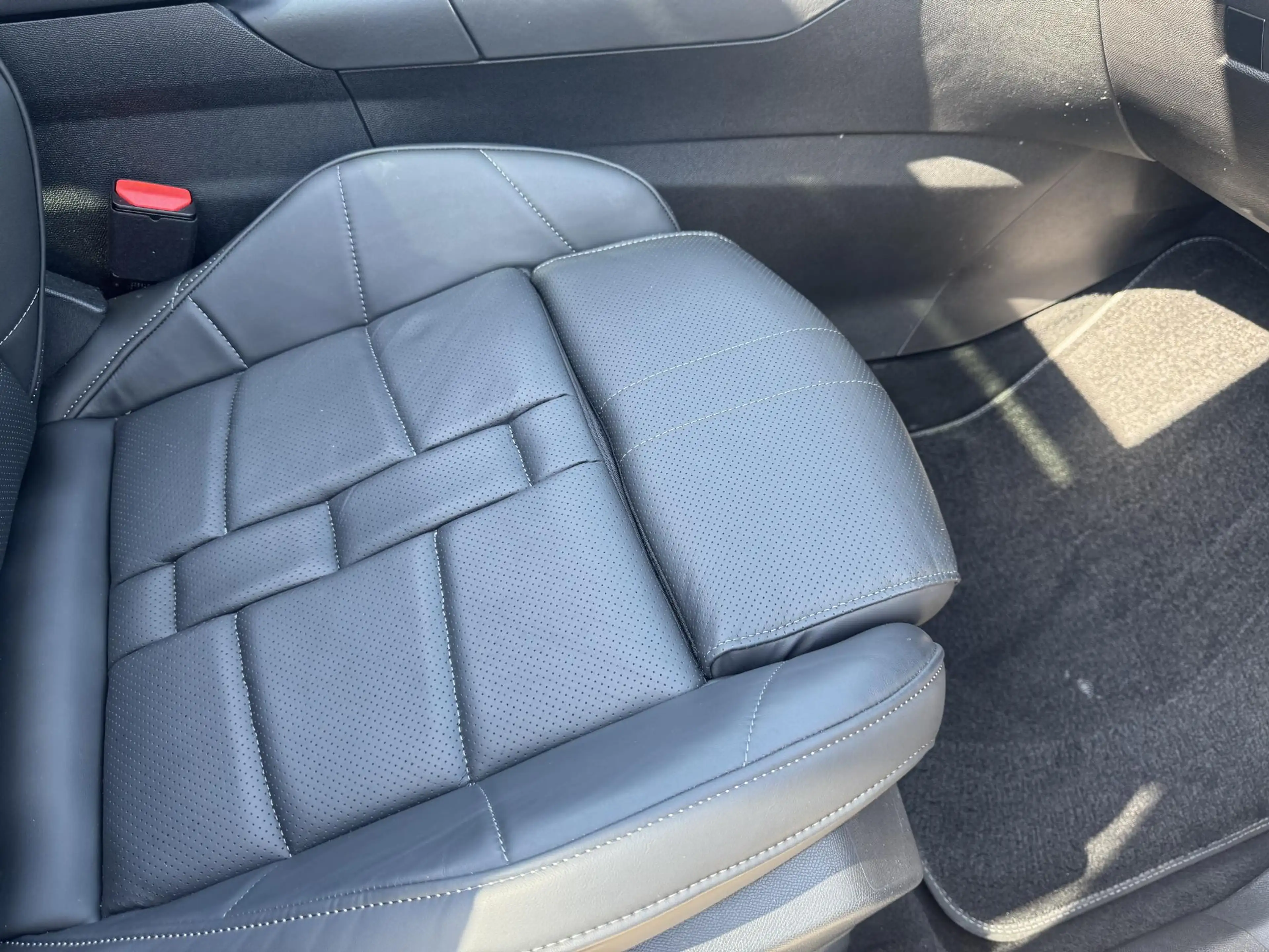 DS Automobiles DS 7 E-Tense 300 4x4 Performance Line — photo 27