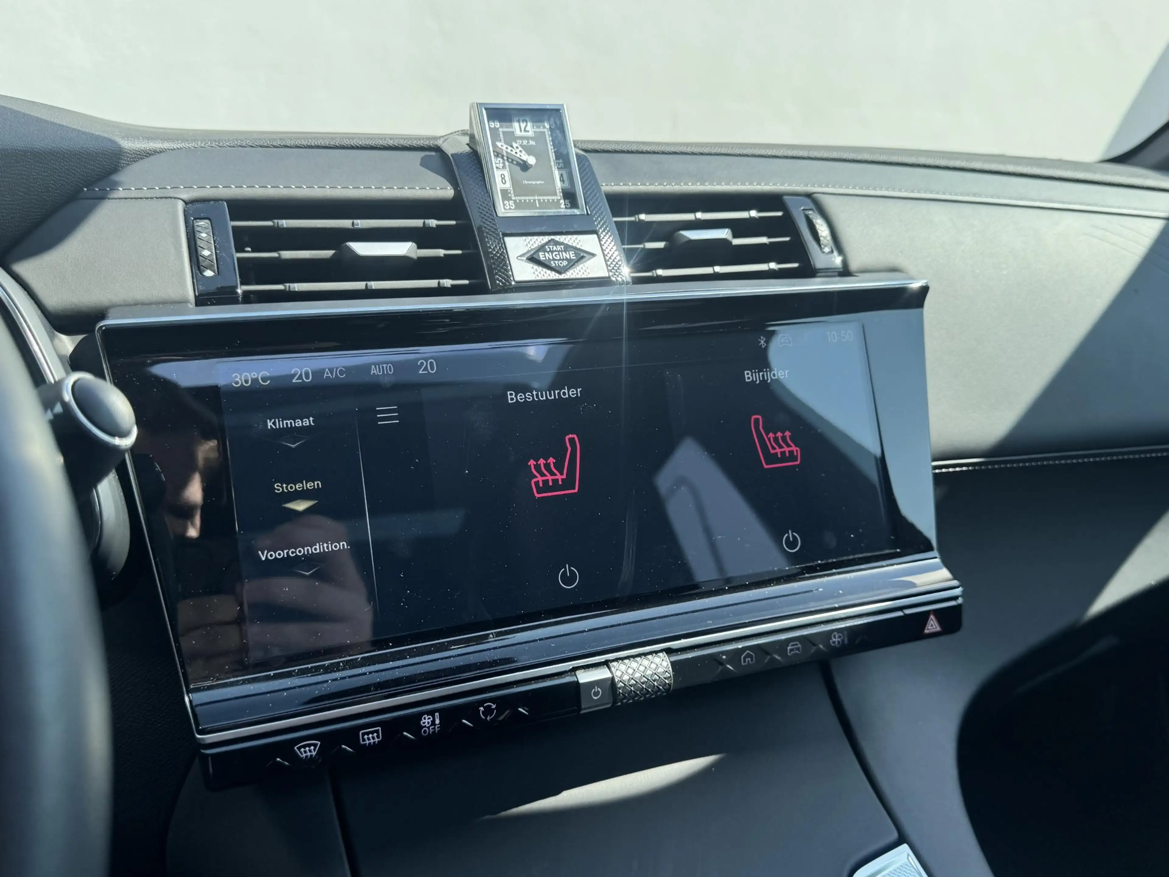 DS Automobiles DS 7 E-Tense 300 4x4 Performance Line — photo 13