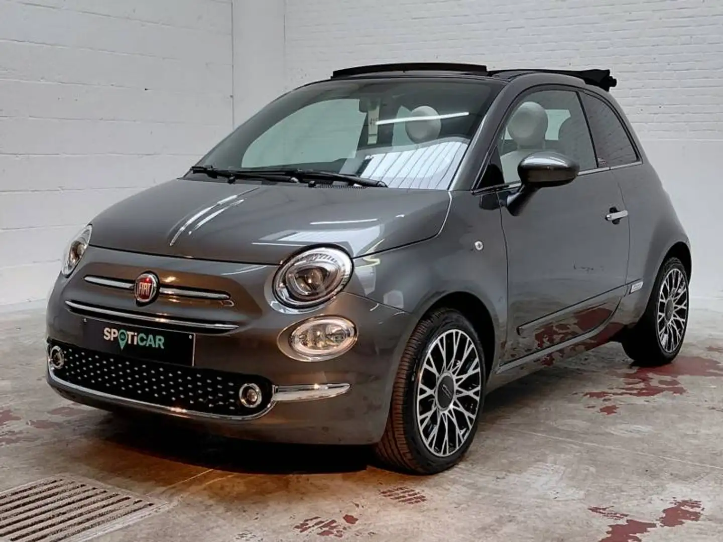 Fiat 500 500C 2 1.0 Hybrid 70 Star Grijs - 2